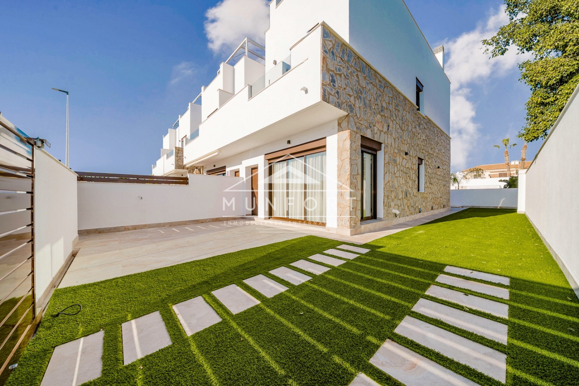 Obra nueva - Casas Adosadas -
Pilar de la Horadada