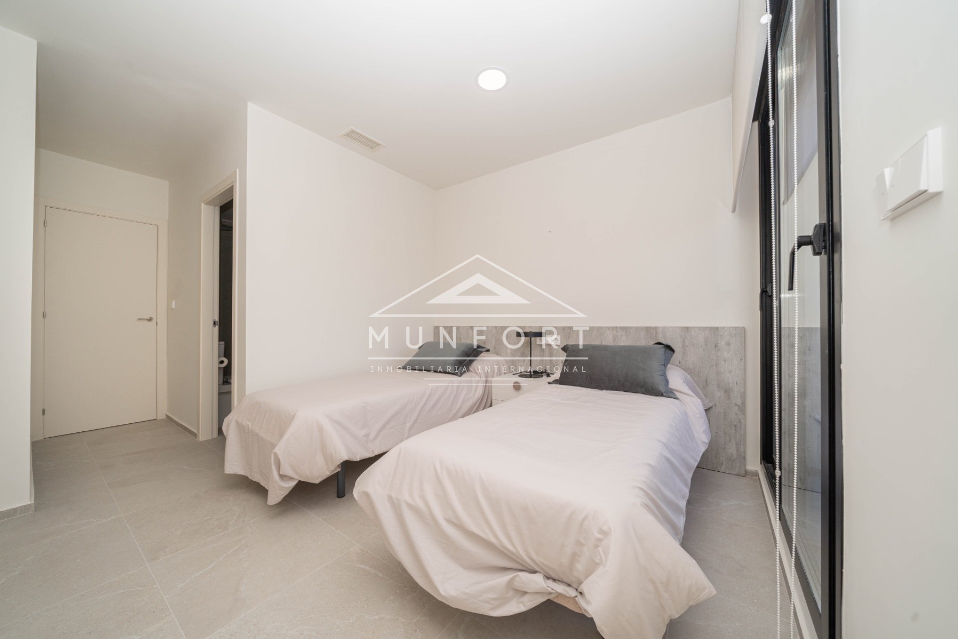 Obra nueva - Casas Adosadas -
Pilar de la Horadada