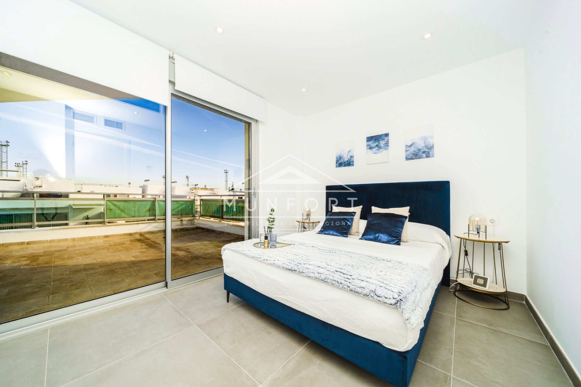 Obra nueva - Villas -
Alcázares, Los - Los Alc&aacute;zares