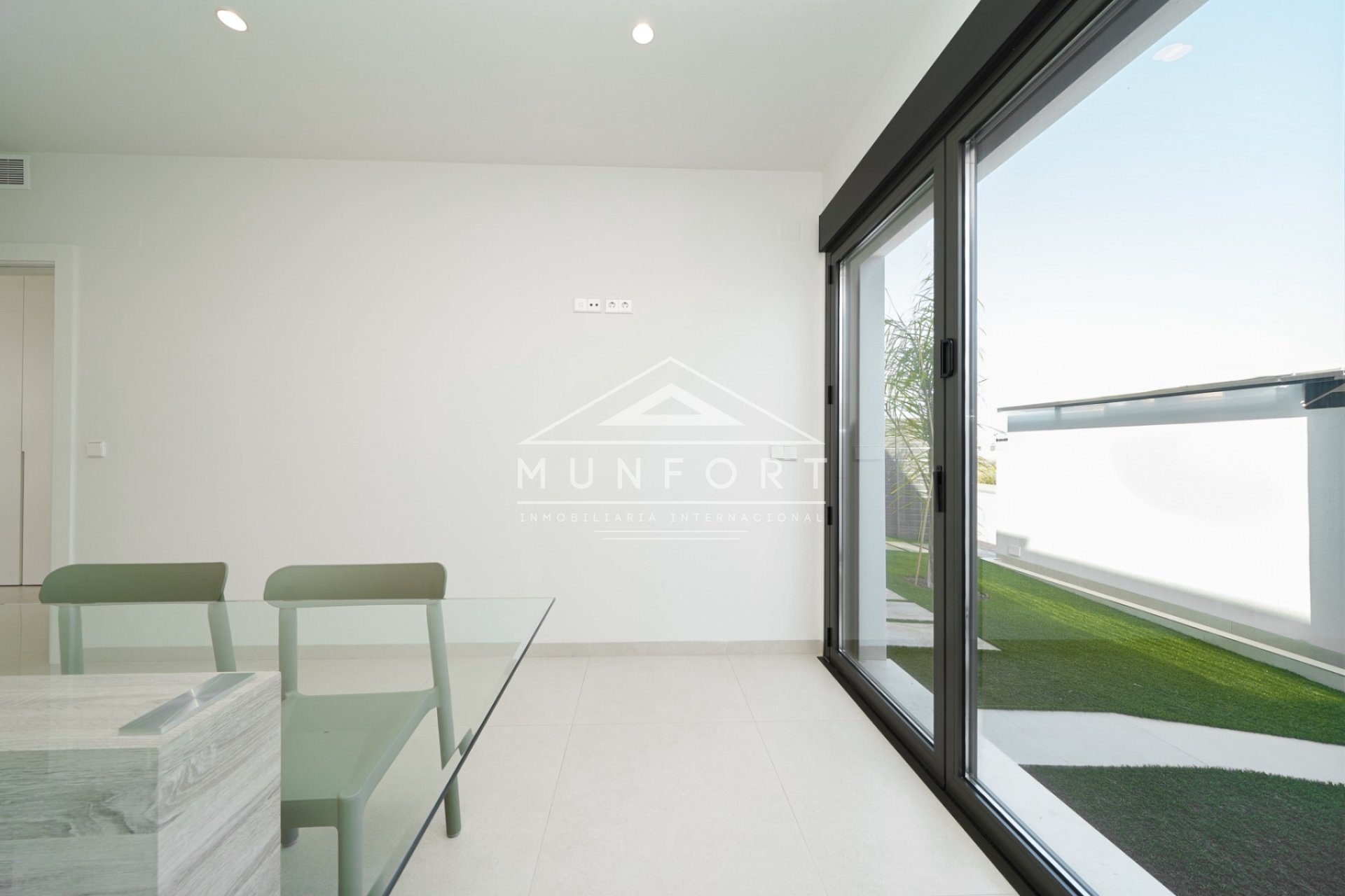 Obra nueva - Villas -
Alcázares, Los