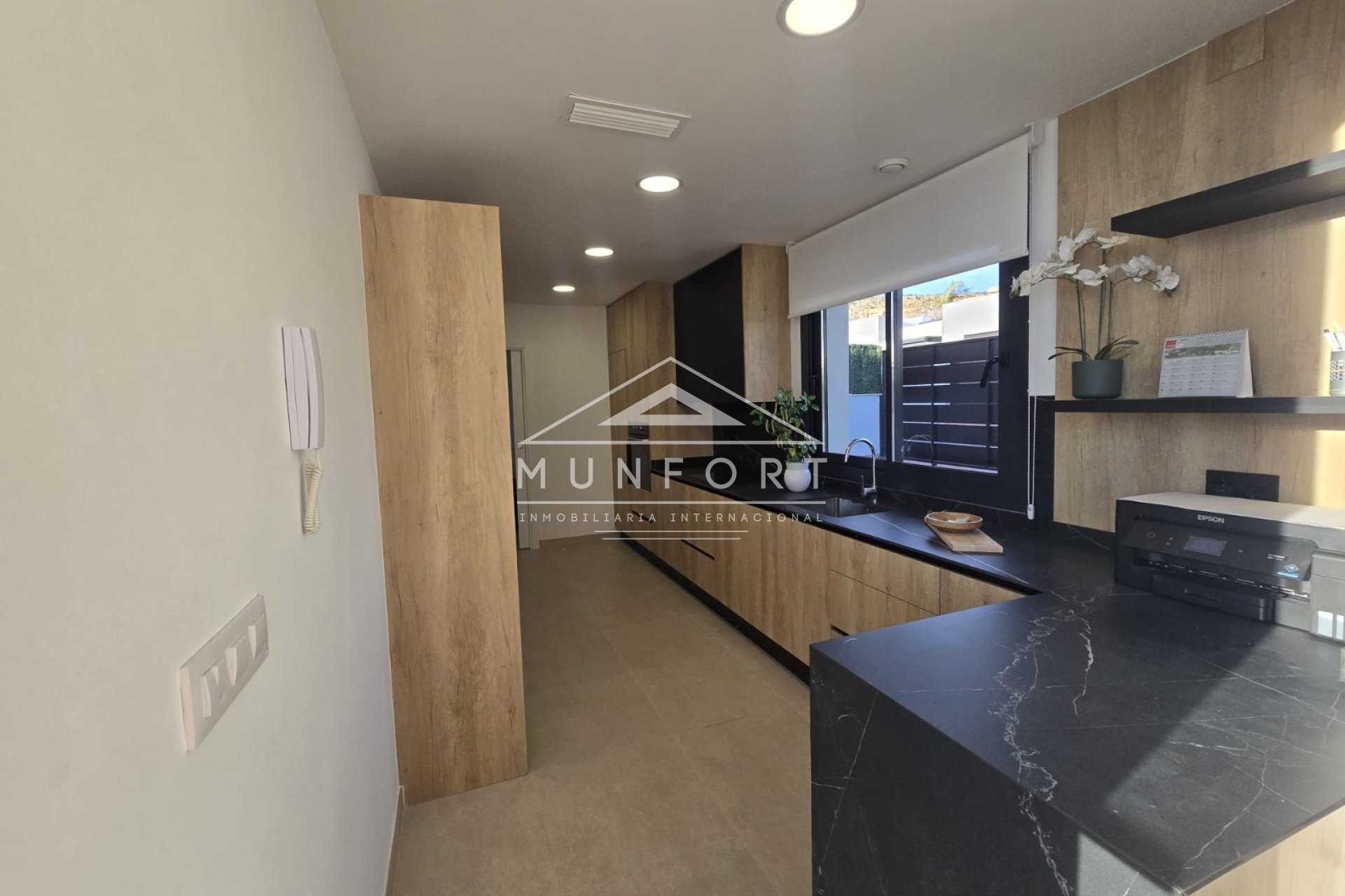 Obra nueva - Villas -
Almería