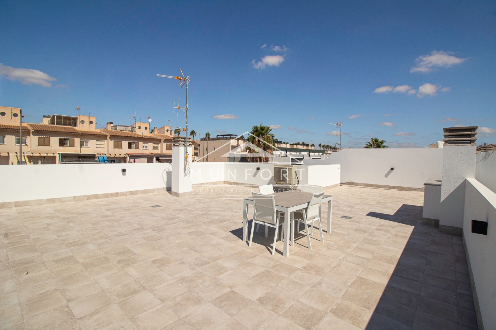 Obra nueva - Villas -
Balsicas