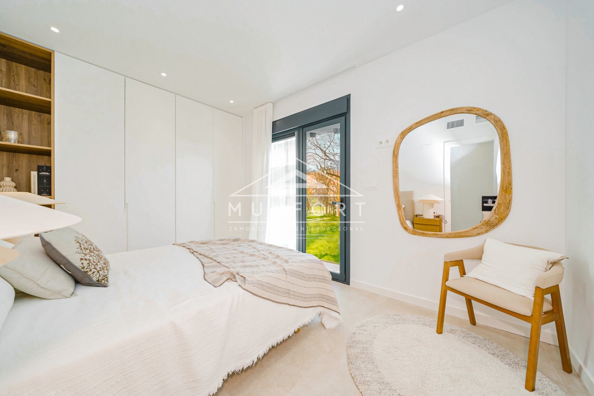 Obra nueva - Villas -
Baños y mendigo - Baños y Mendigo