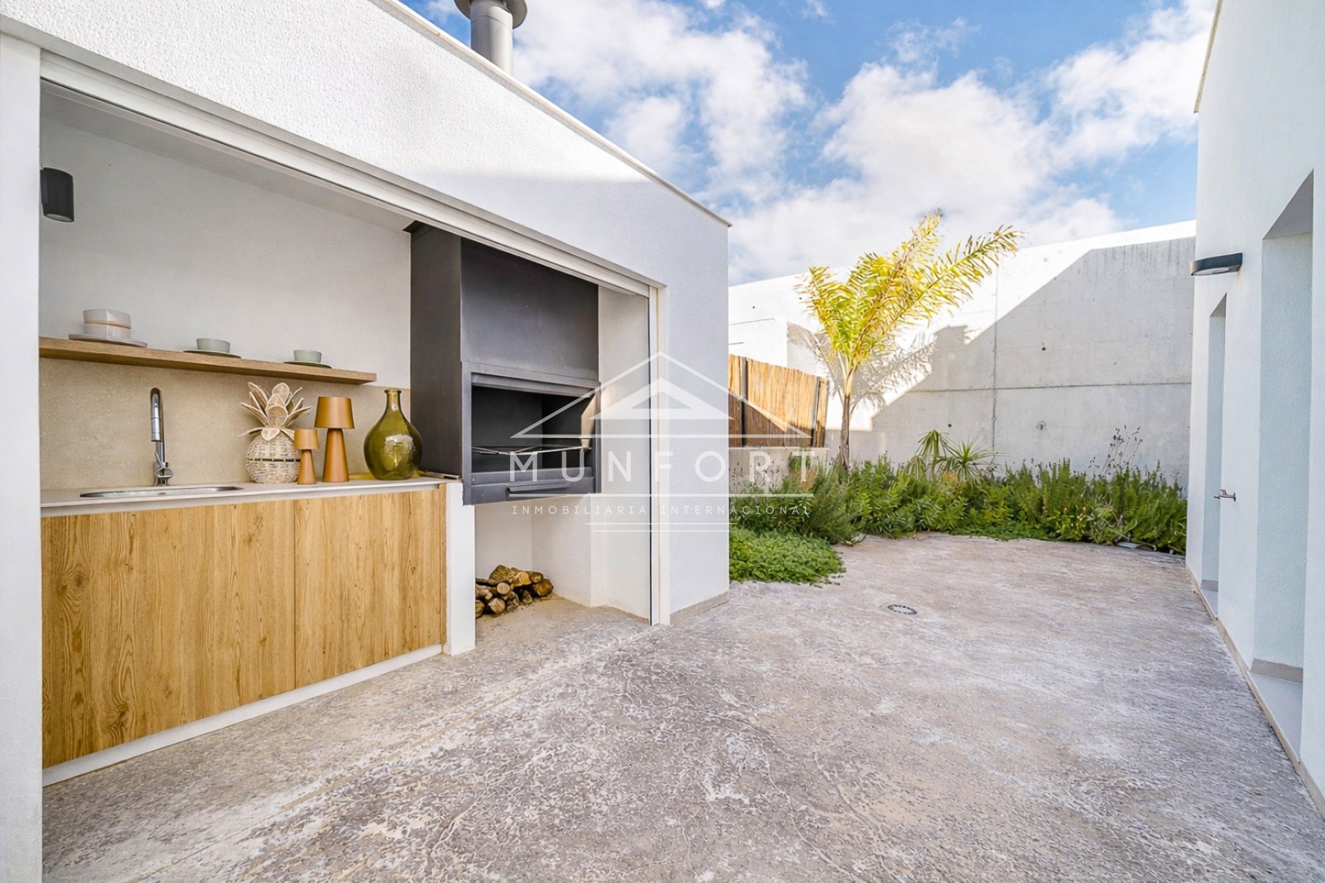 Obra nueva - Villas -
Baños y mendigo - Baños y Mendigo