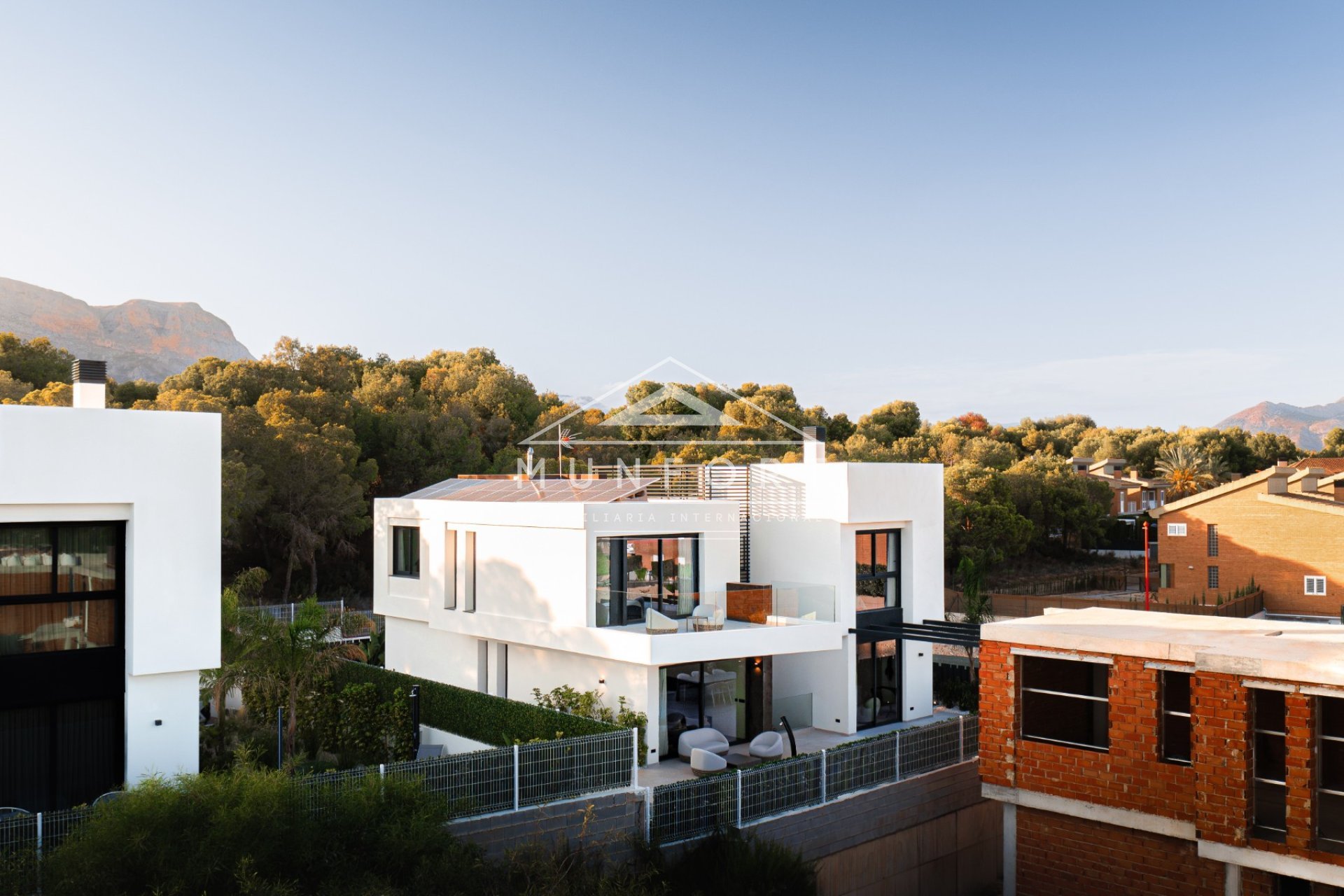 Obra nueva - Villas de lujo -
Benidorm