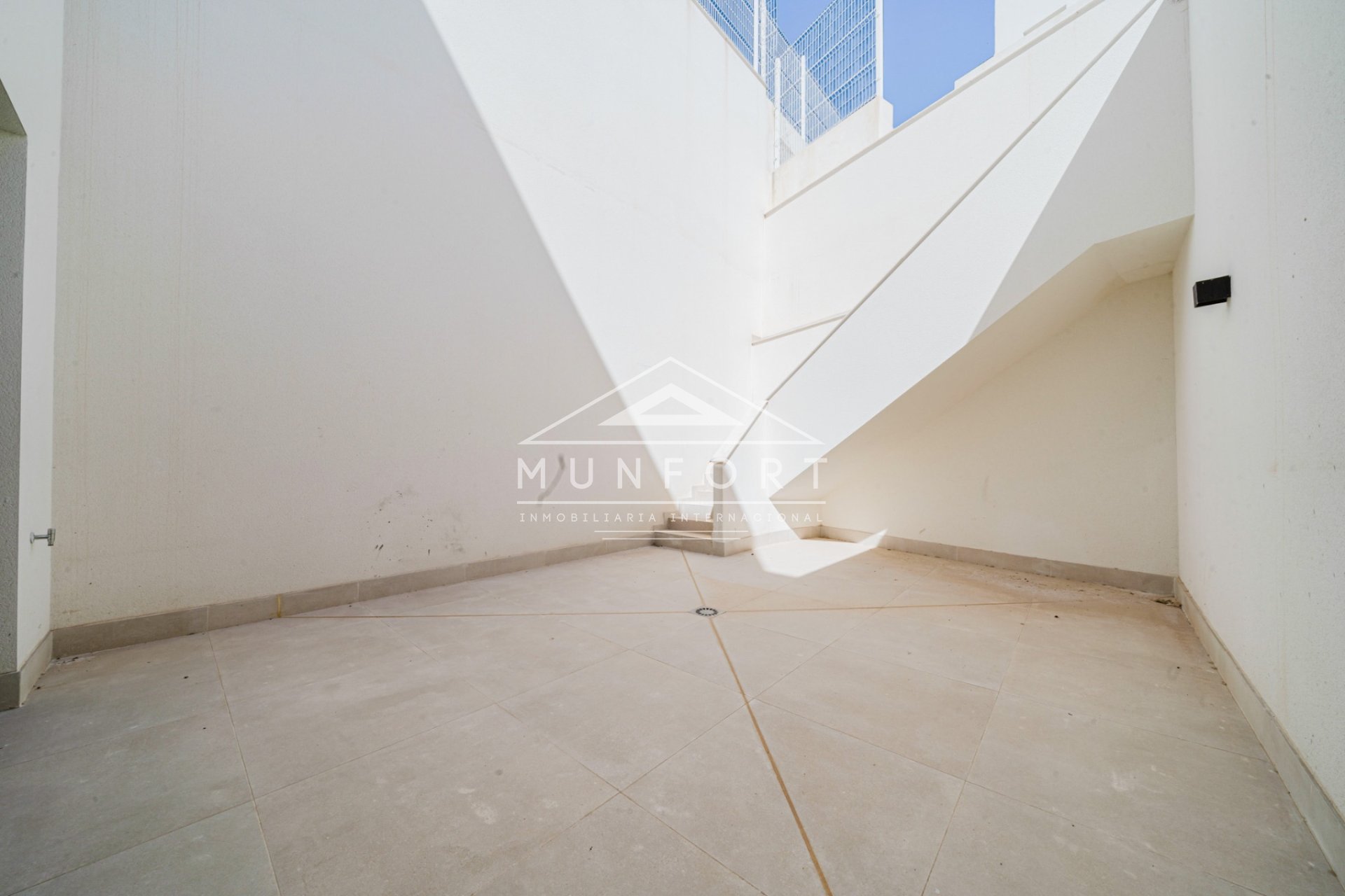 Obra nueva - Villas de lujo -
Finestrat