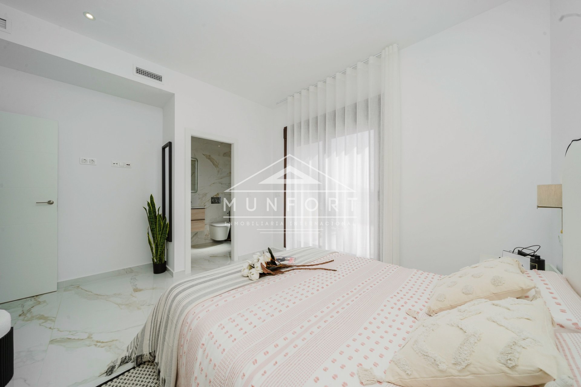 Obra nueva - Villas de lujo -
Polop de La Marina 