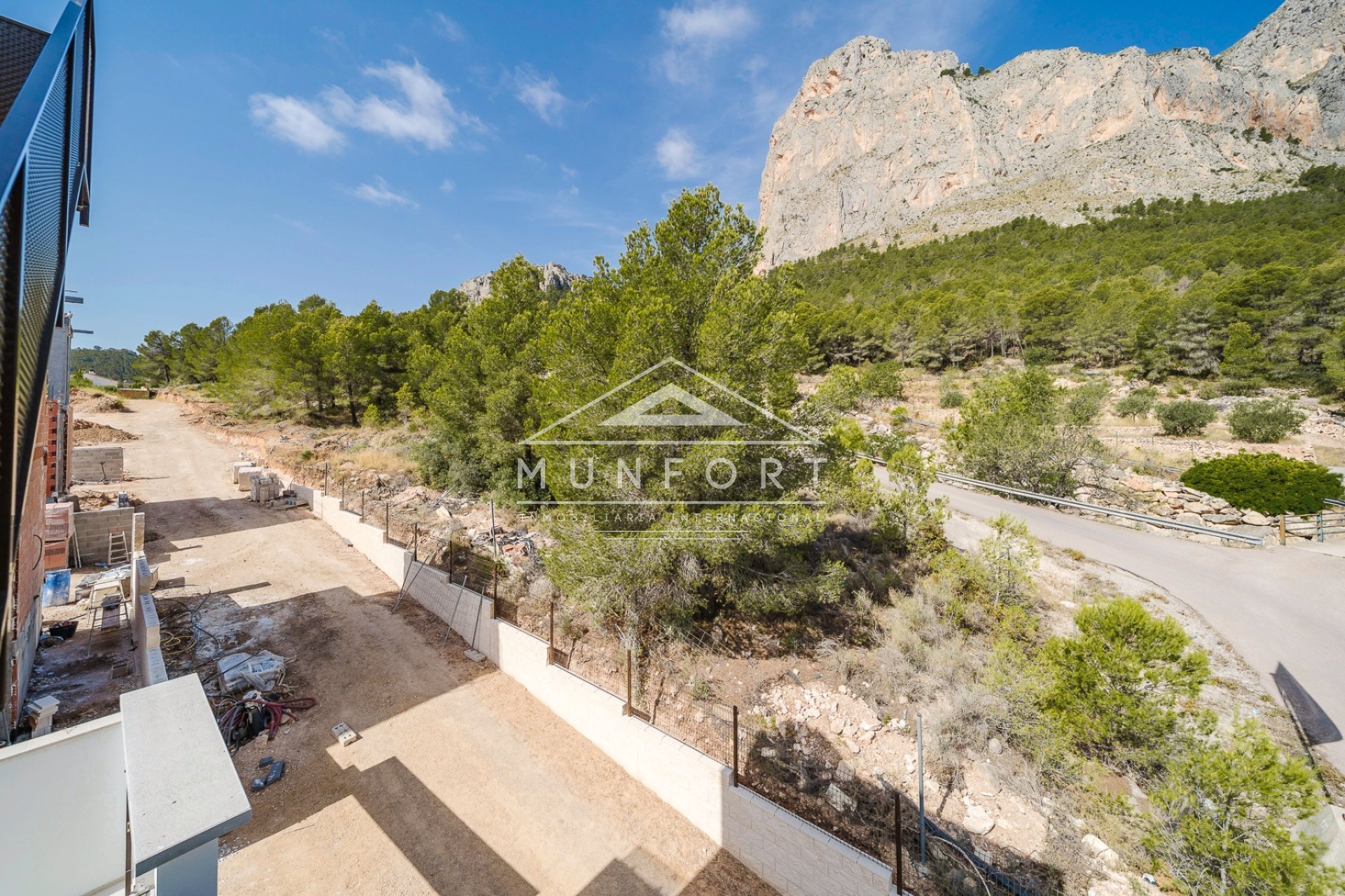 Obra nueva - Villas de lujo -
Polop de La Marina 
