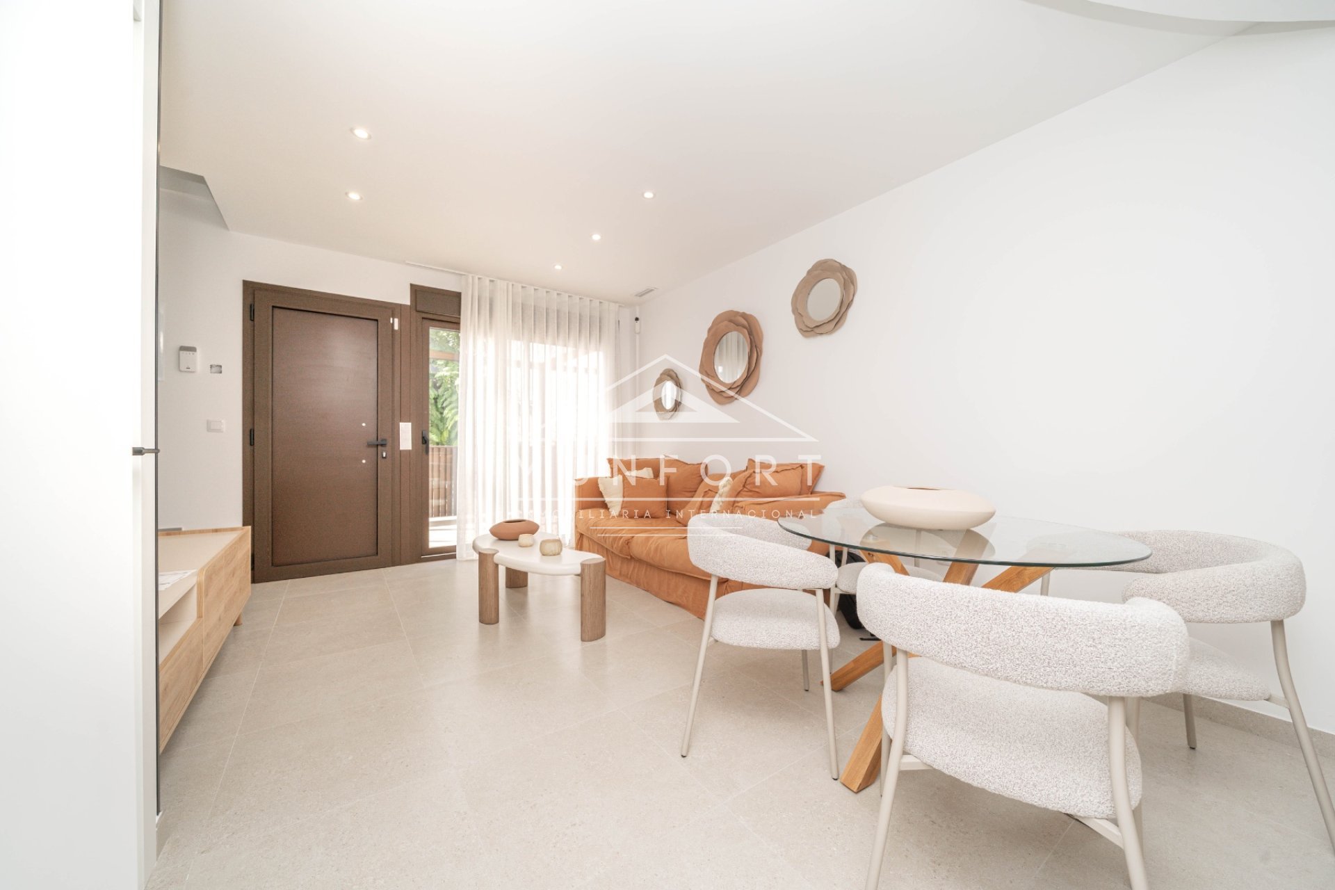 Obra nueva - Villas -
Dolores