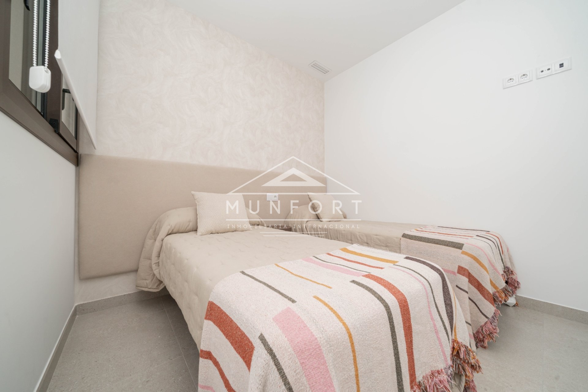 Obra nueva - Villas -
Dolores
