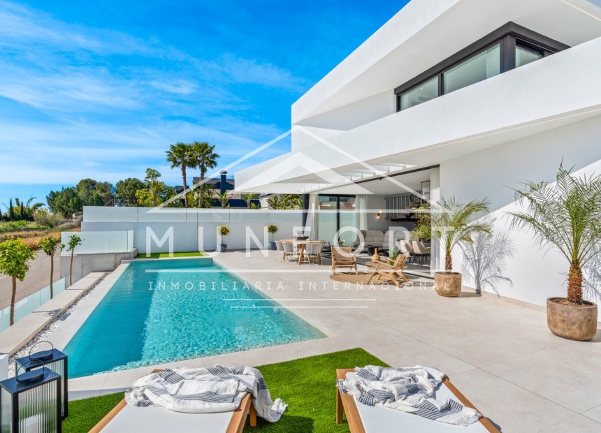 Obra nueva - Villas -
Polop de La Marina 