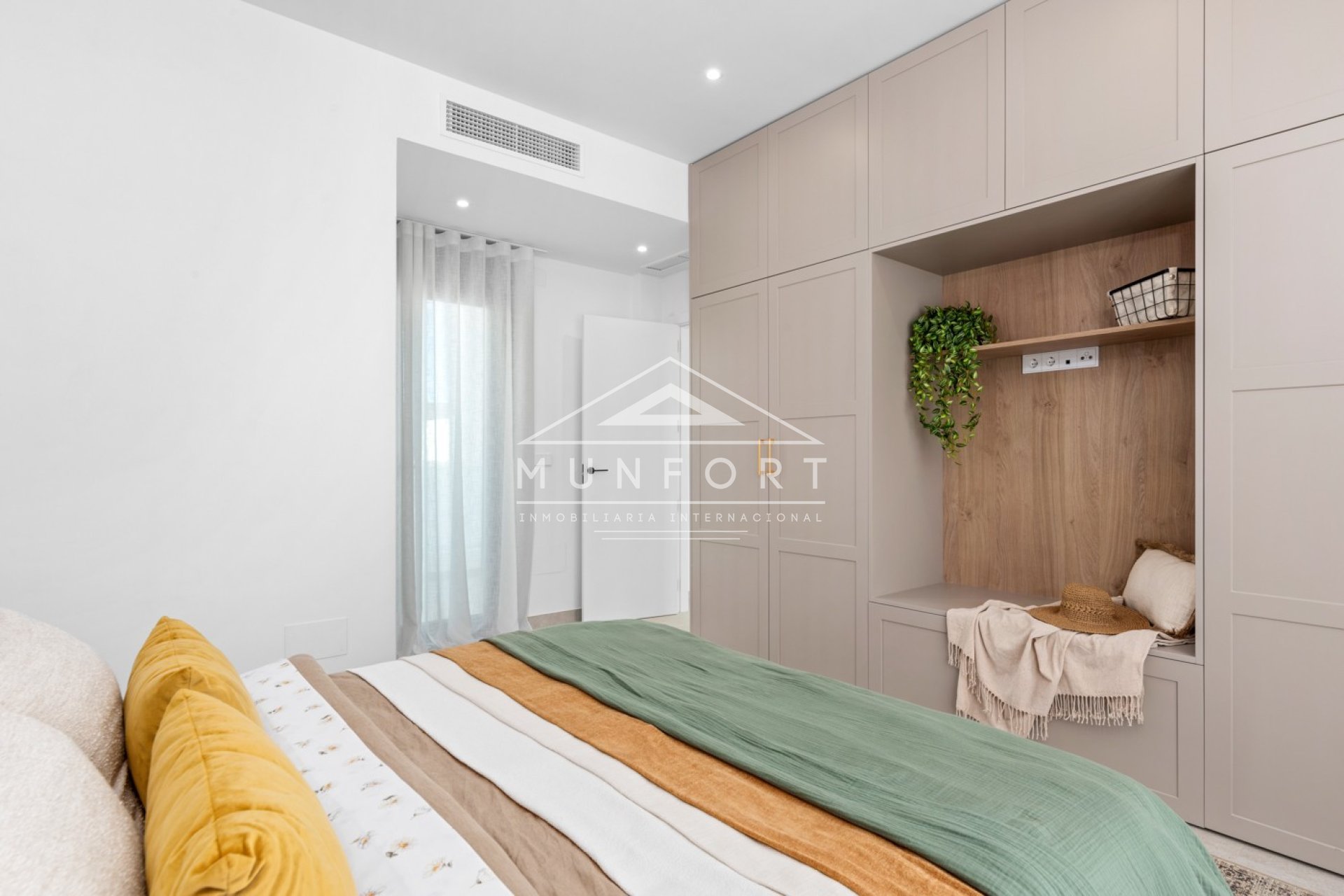 Obra nueva - Villas -
Polop de La Marina 