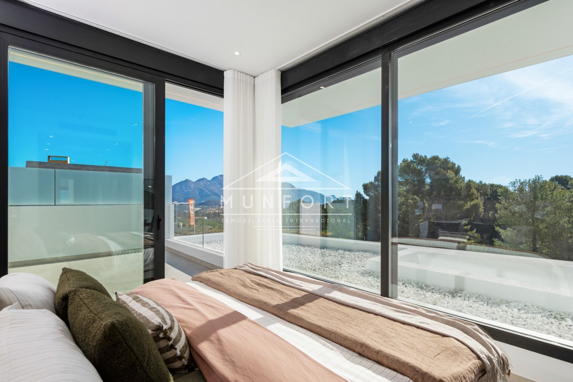Obra nueva - Villas -
Polop de La Marina 