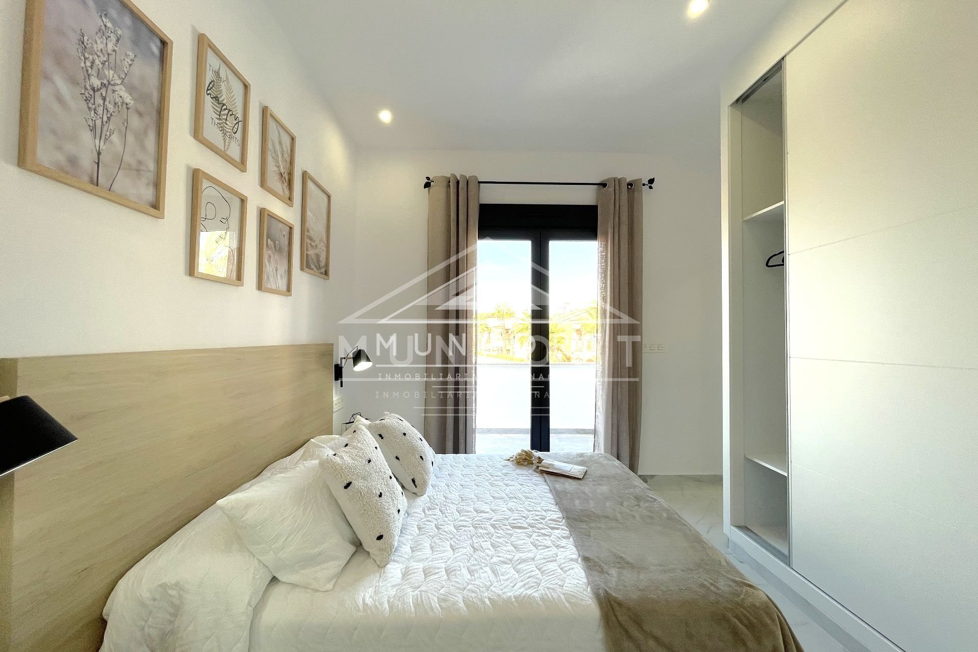 Obra nueva - Villas -
Torrevieja - La Torreta - Torrevieja