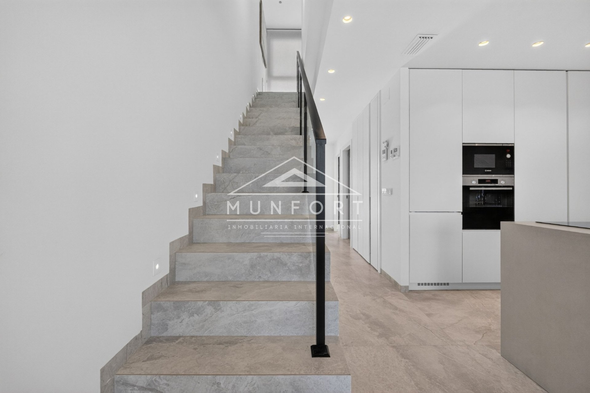 Obra nueva - Villas -
Torrevieja