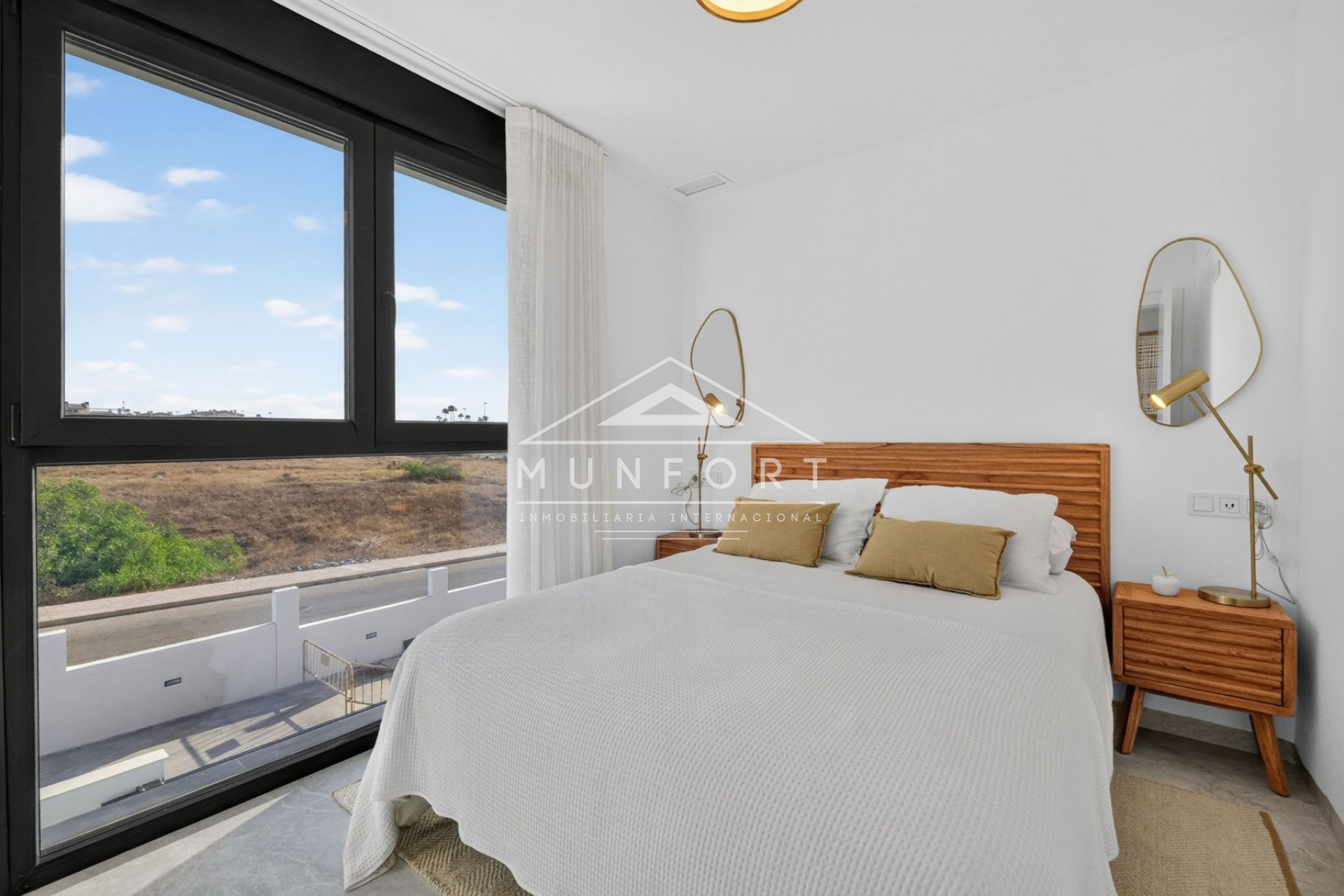 Obra nueva - Villas -
Torrevieja