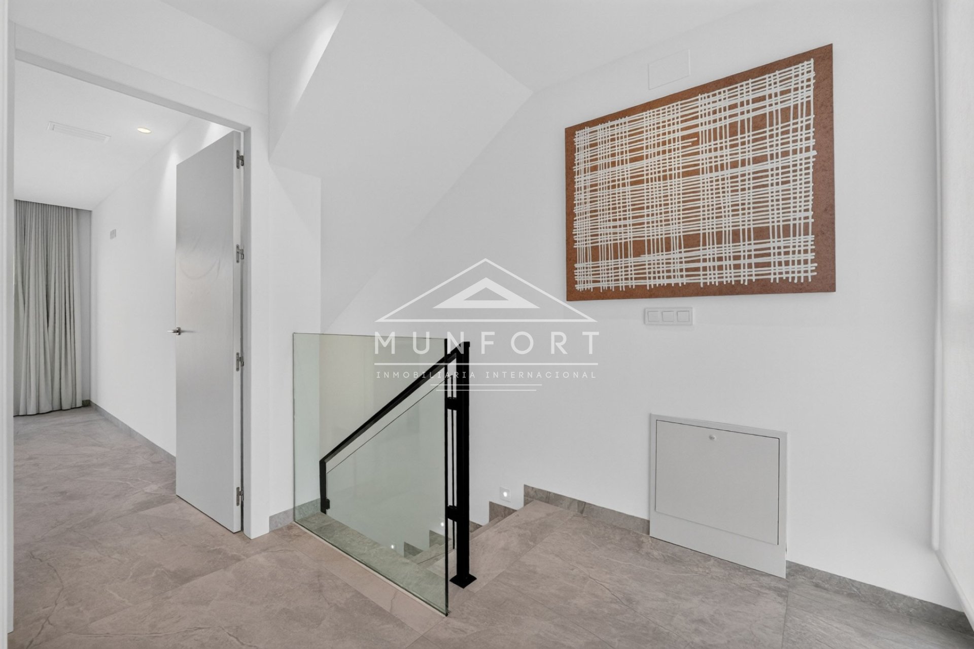 Obra nueva - Villas -
Torrevieja