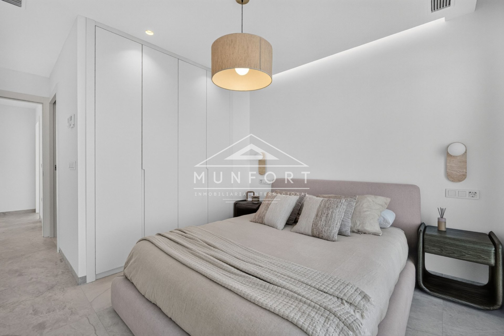Obra nueva - Villas -
Torrevieja
