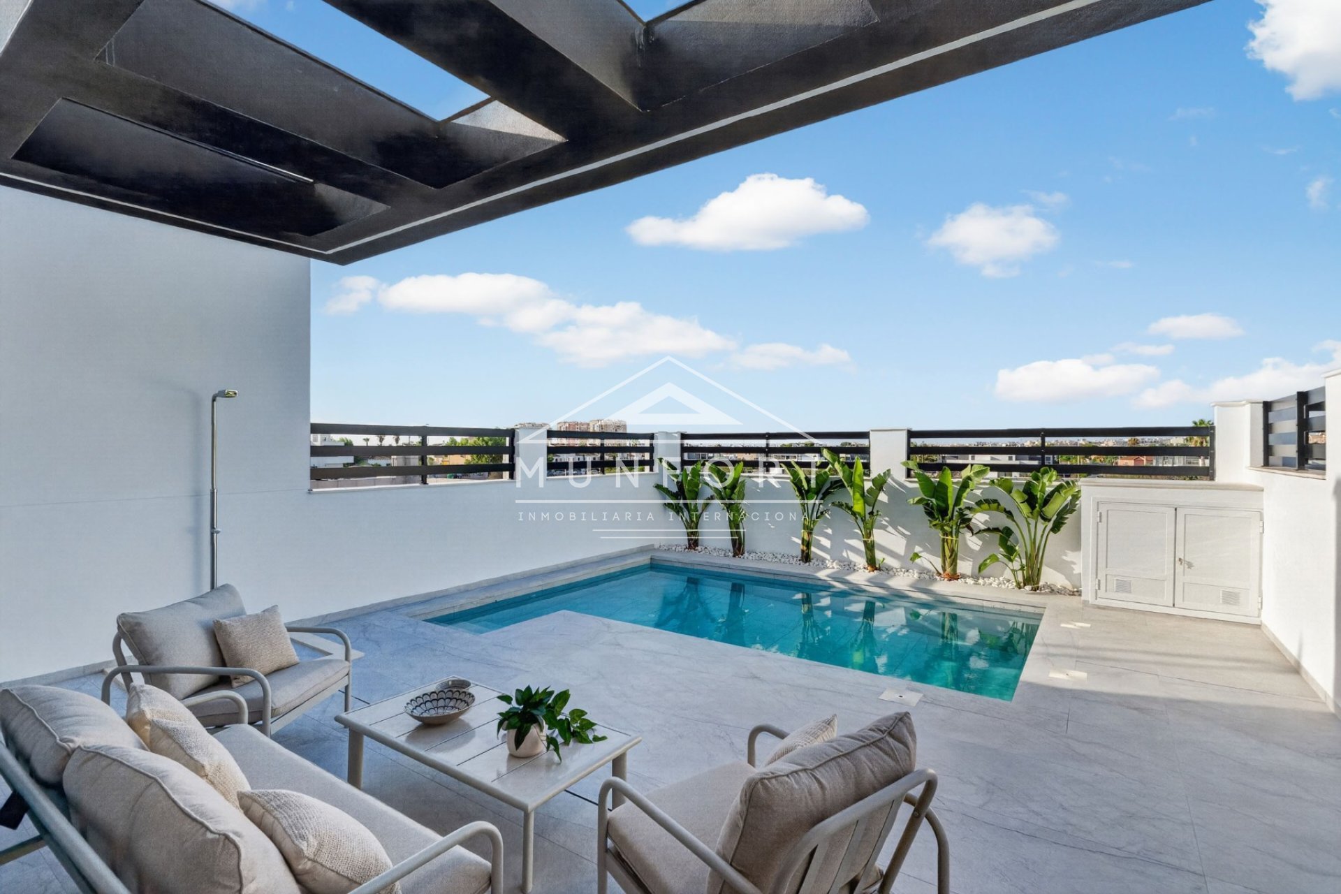 Obra nueva - Villas -
Torrevieja