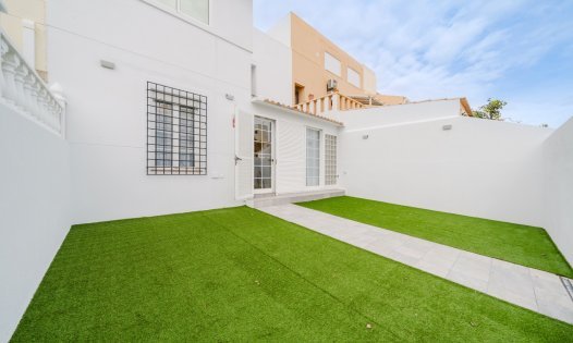 Radhus - Återförsäljning - San Pedro del Pinatar - El Moj&oacute;n