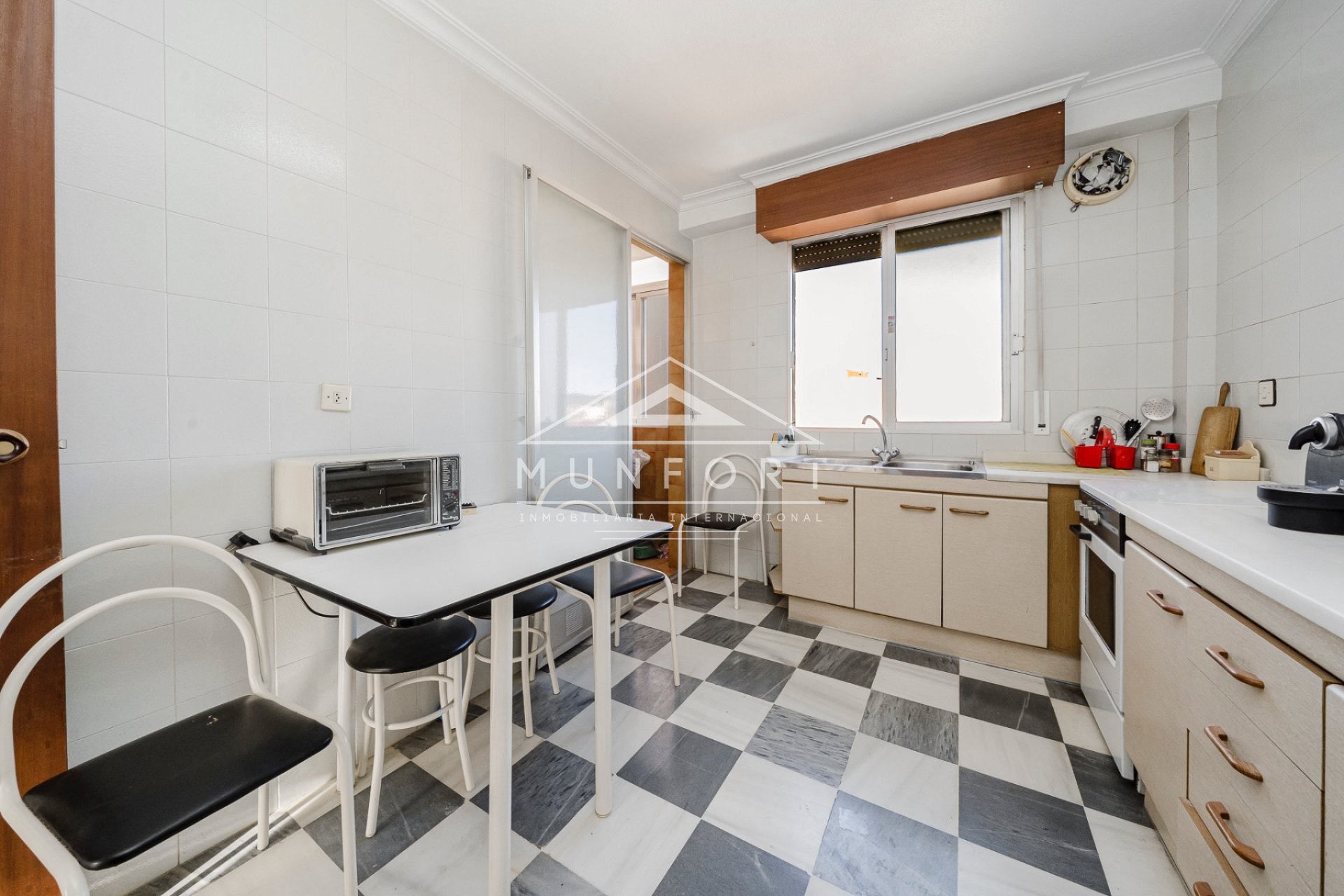 Resale - Apartments -
Águilas