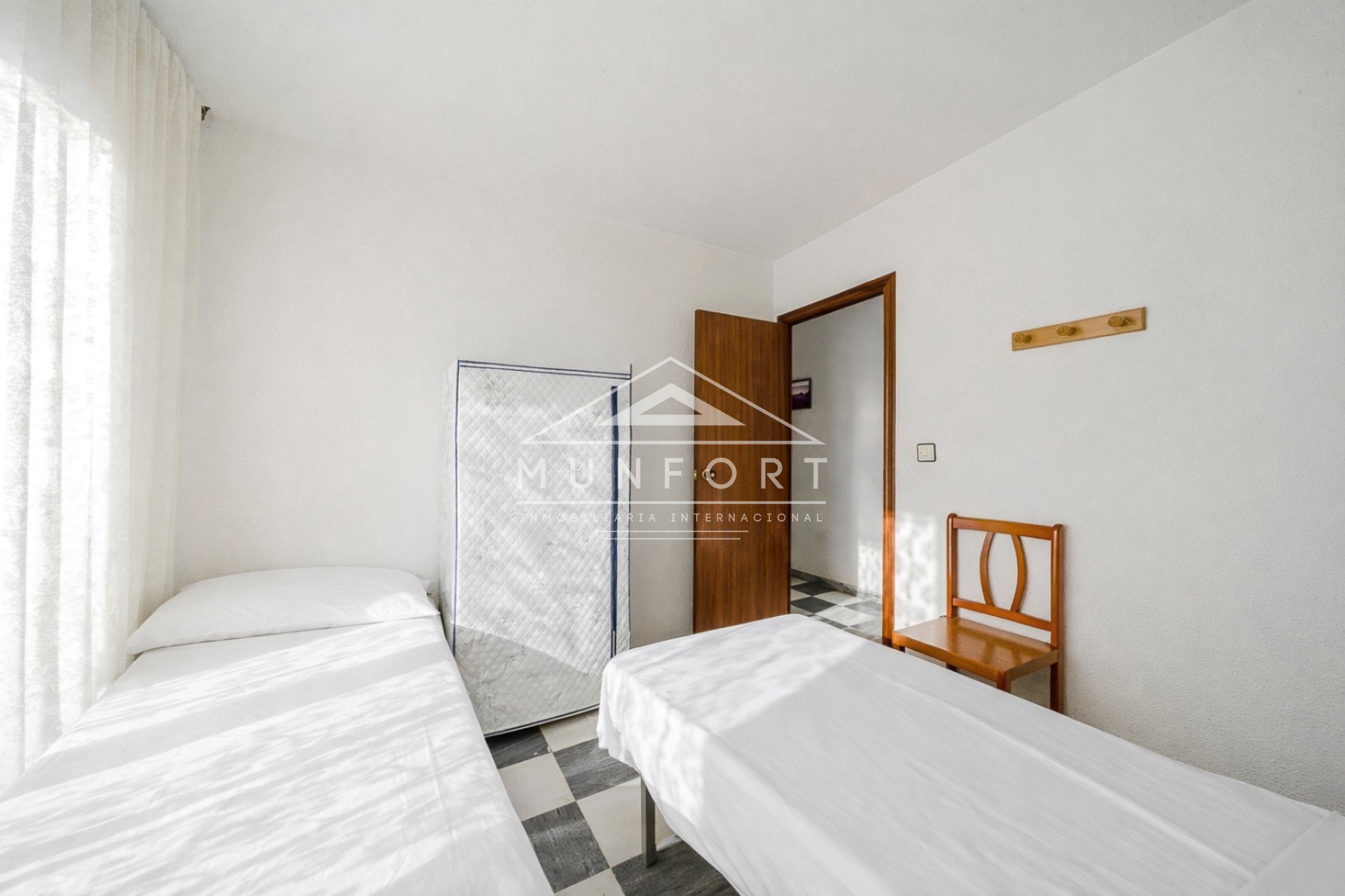 Resale - Apartments -
Águilas