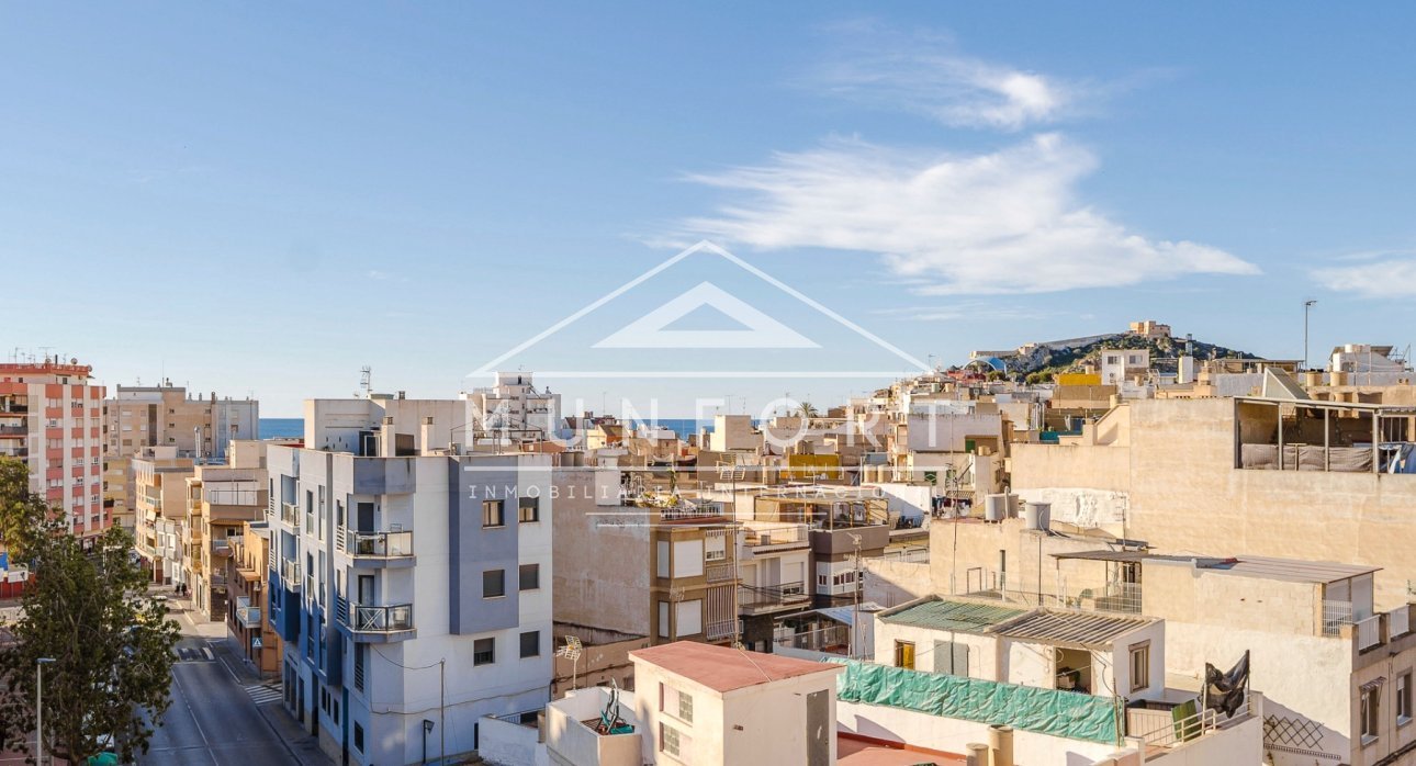 Resale - Apartments -
Águilas
