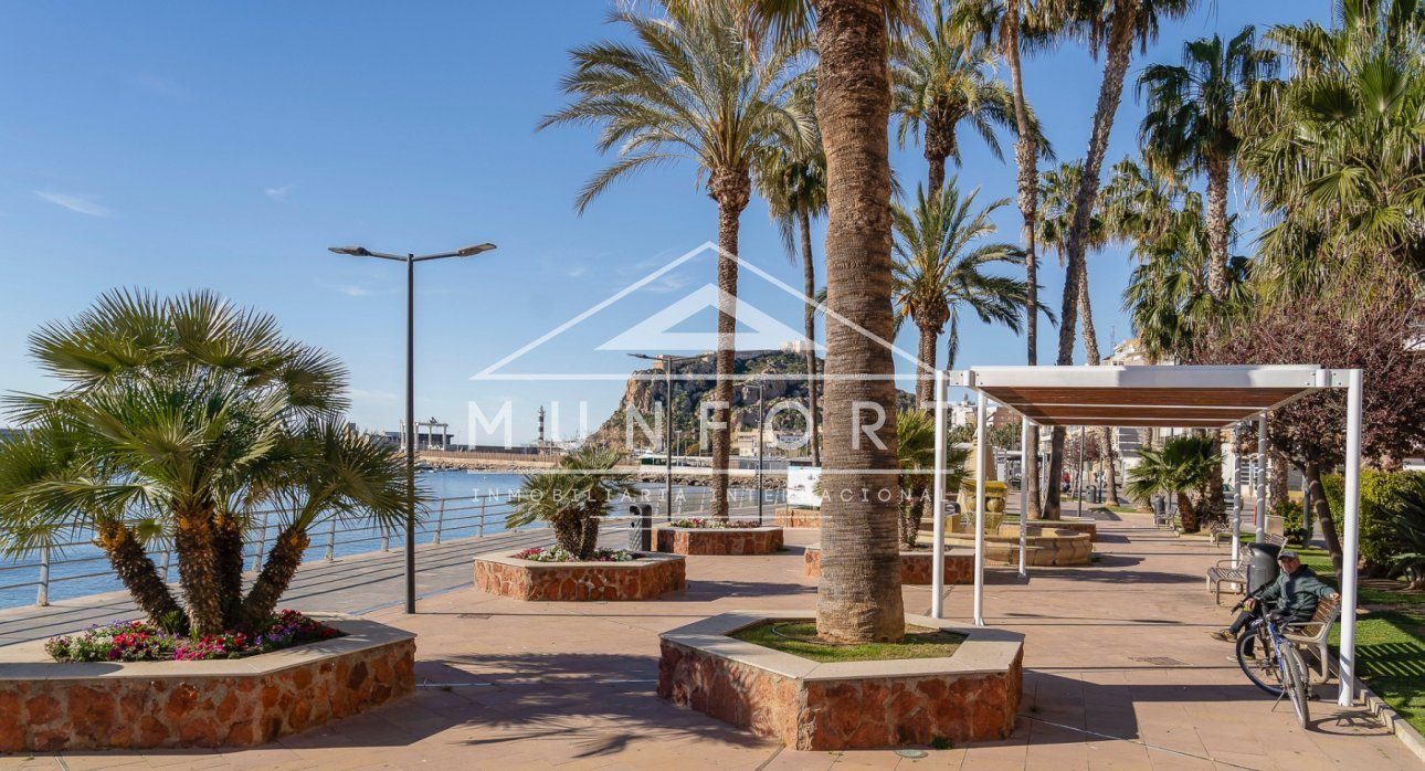 Resale - Apartments -
Águilas