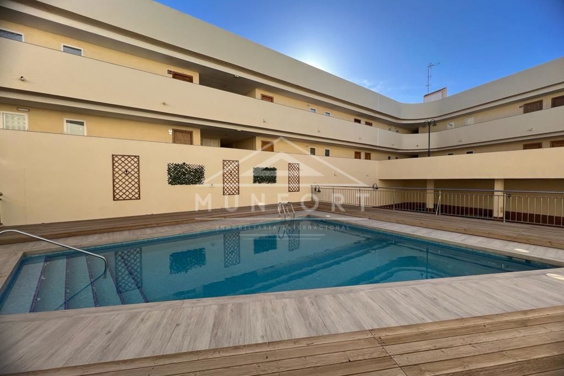 Resale - Apartments -
Alcázares, Los - Los Alc&aacute;zares
