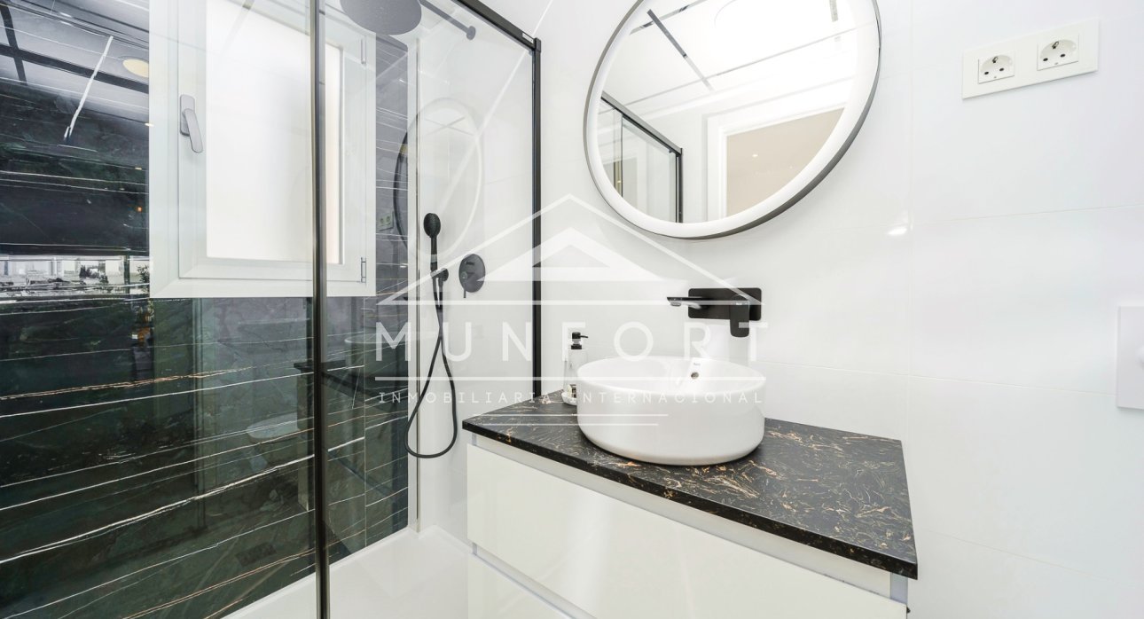 Resale - Apartments -
Alcázares, Los - Los Alc&aacute;zares