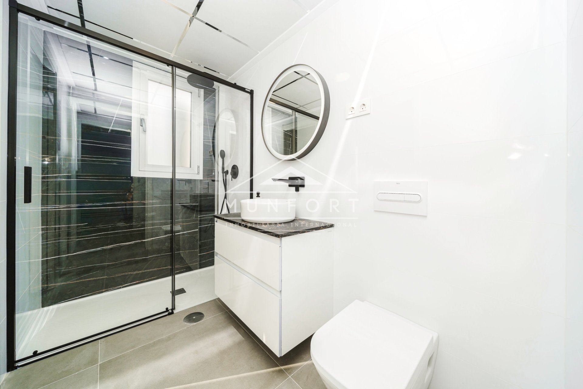 Resale - Apartments -
Alcázares, Los - Los Alc&aacute;zares