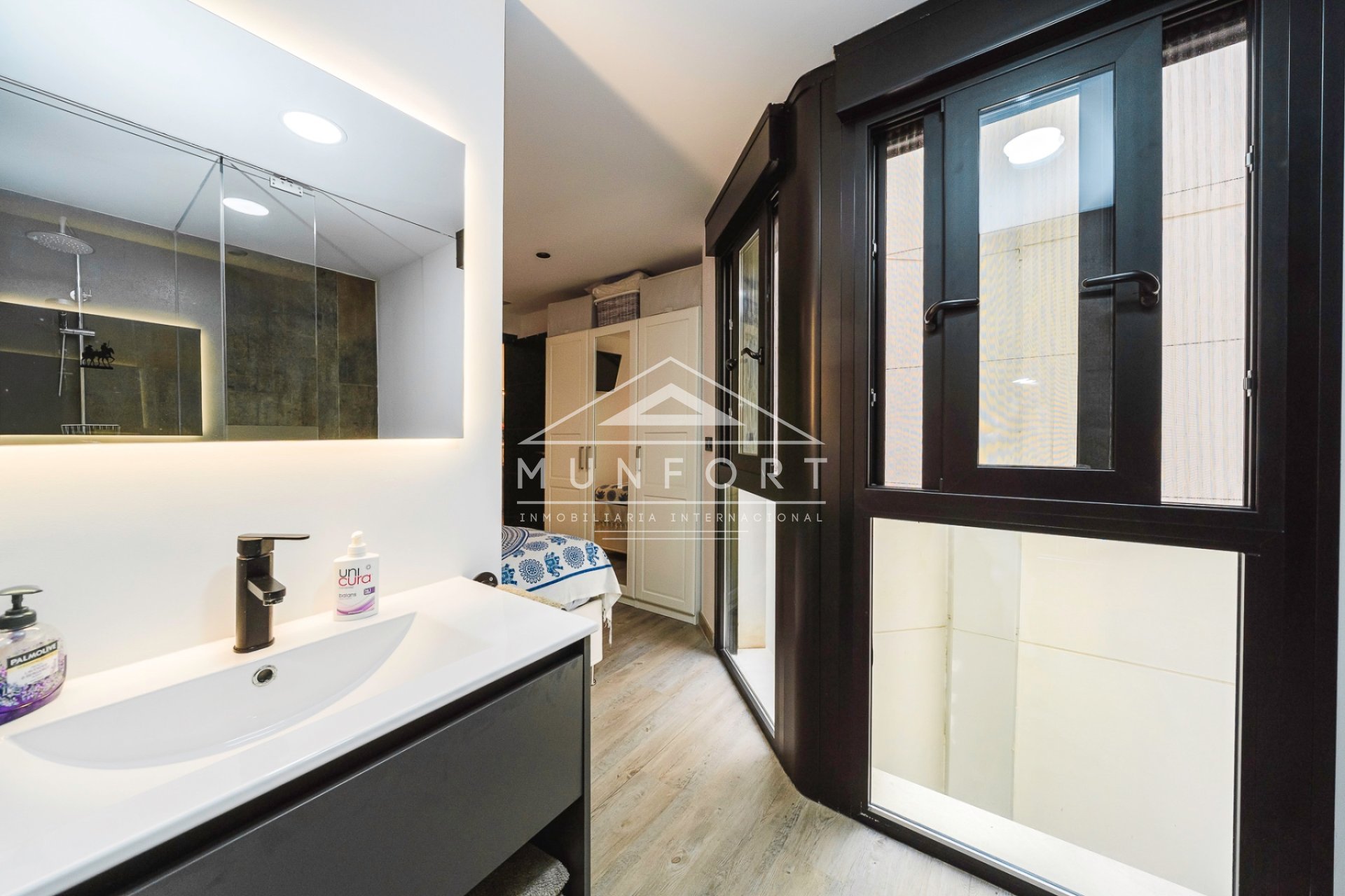 Resale - Apartments -
Benijófar