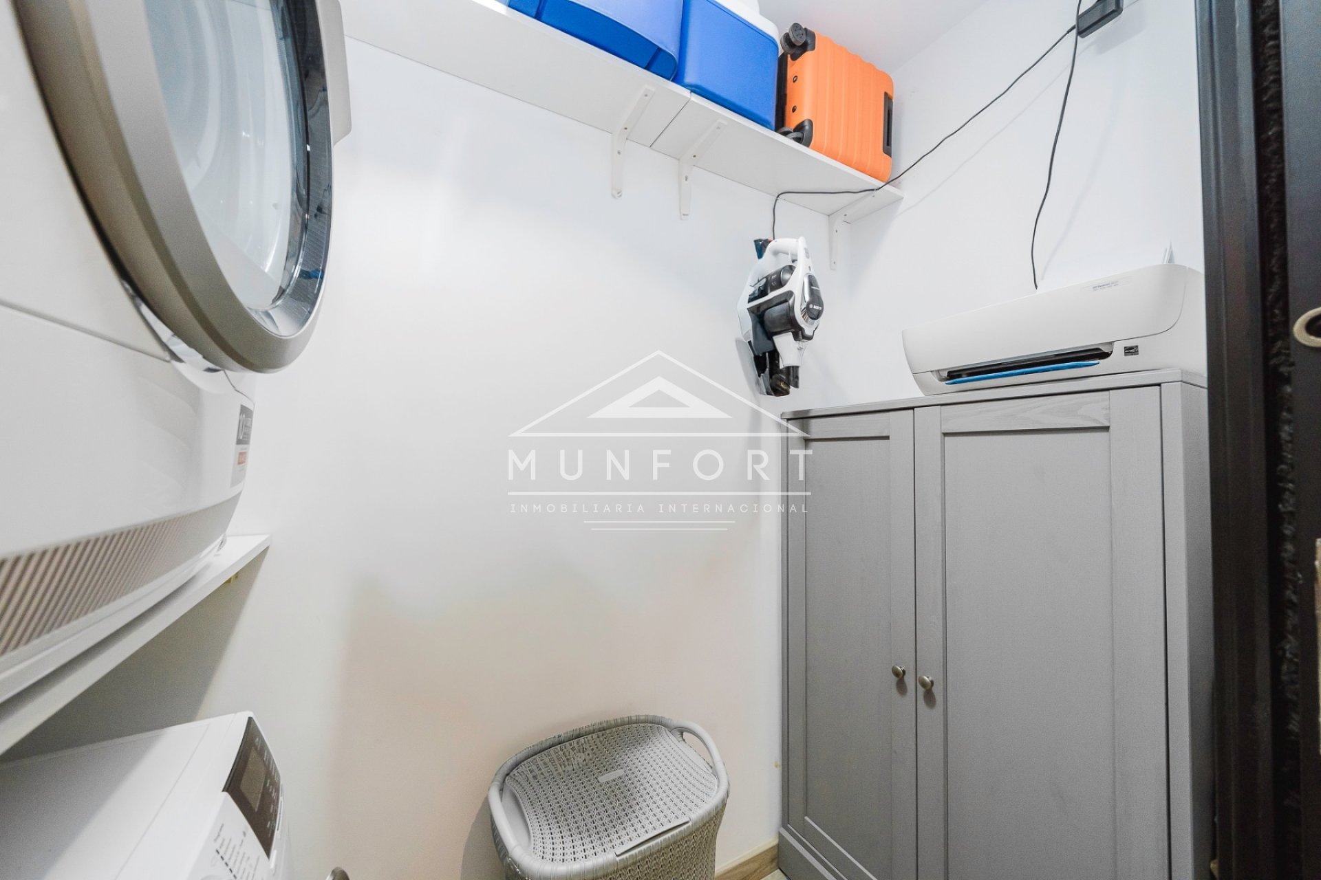 Resale - Apartments -
Benijófar