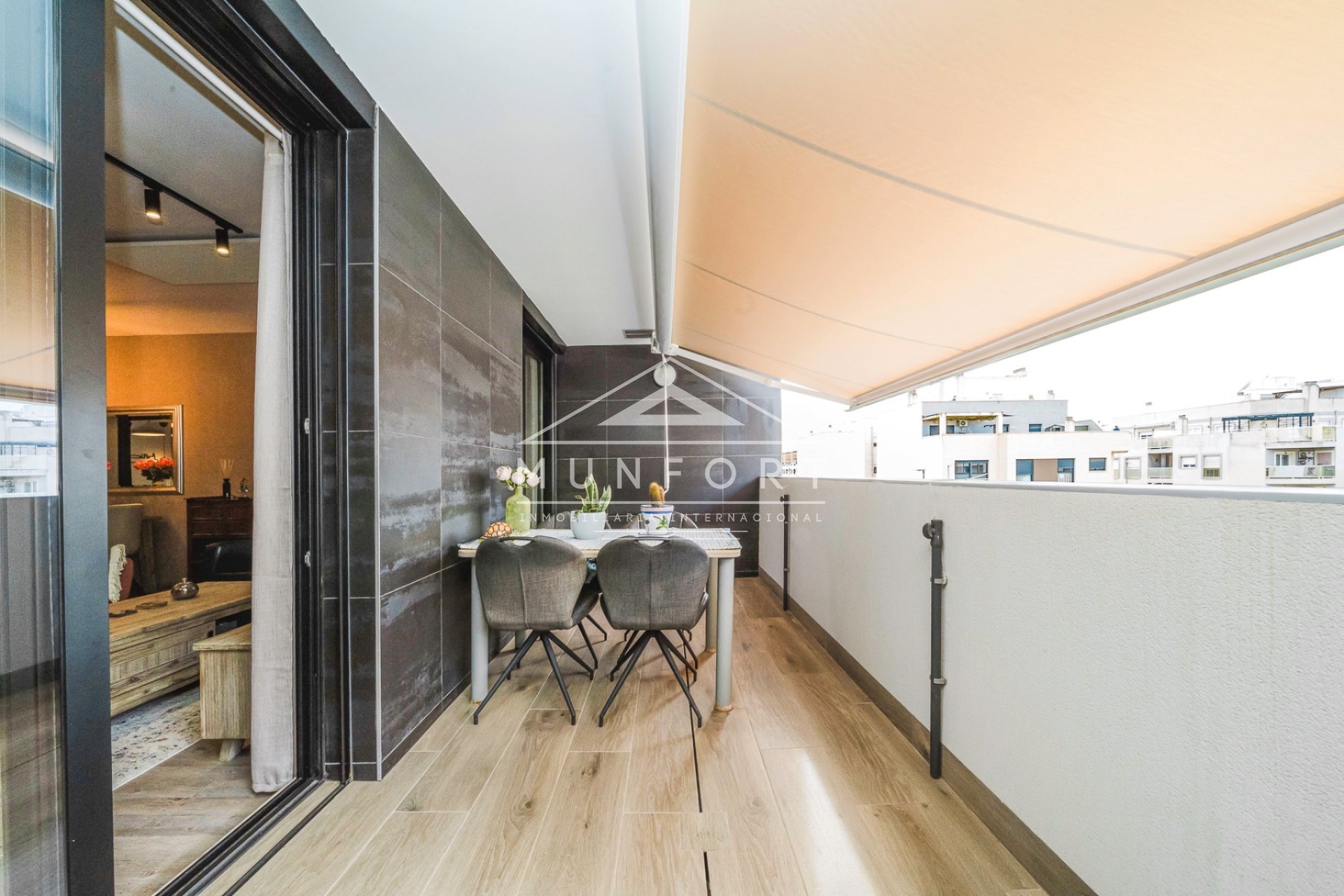 Resale - Apartments -
Benijófar