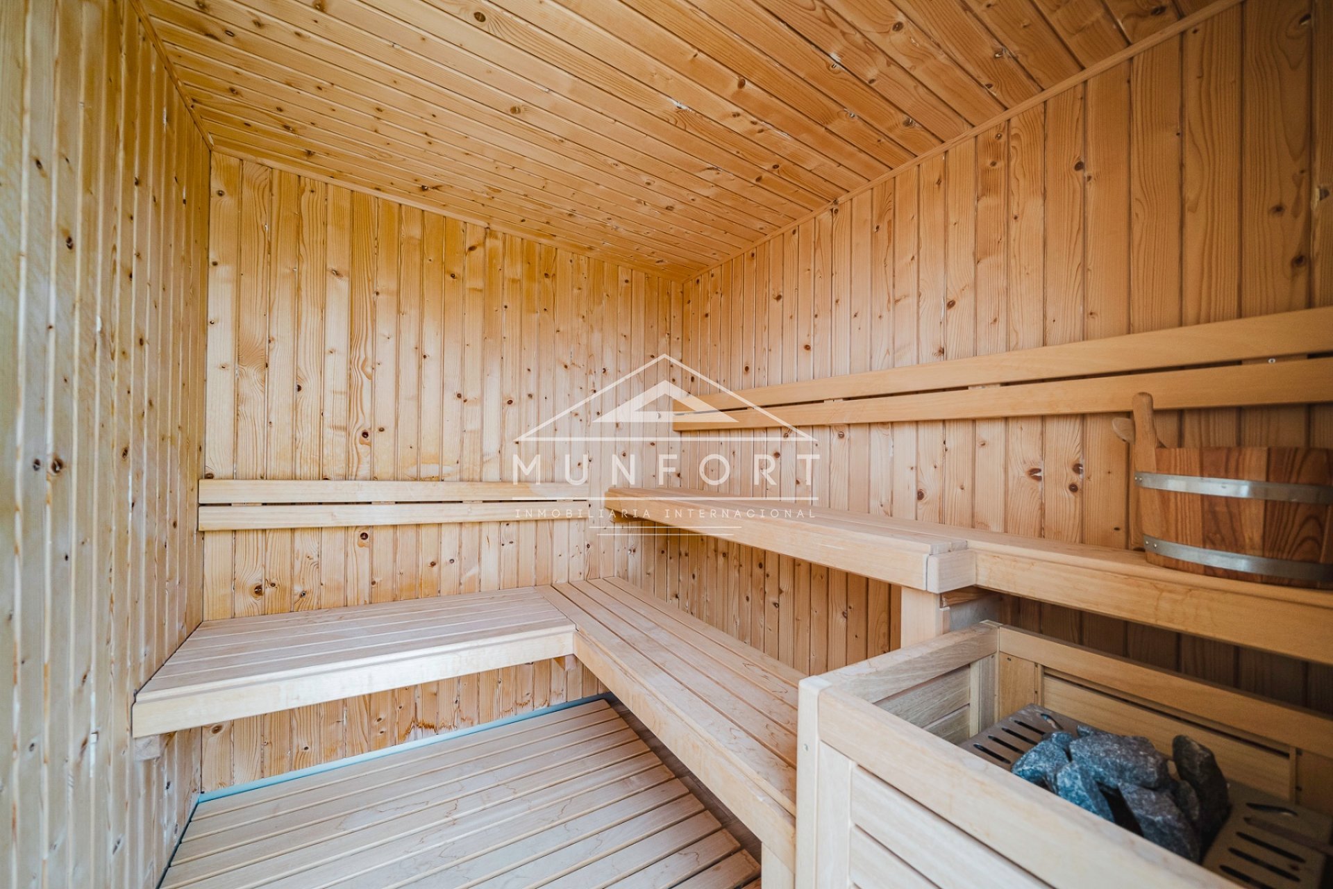 Resale - Apartments -
Benijófar