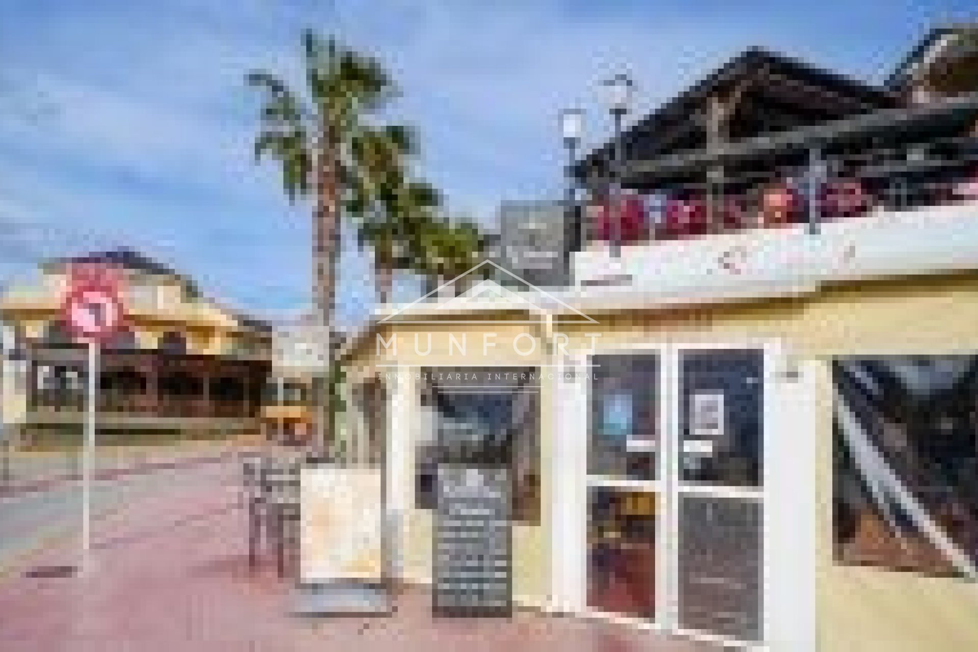 Resale - Apartments -
Benijófar