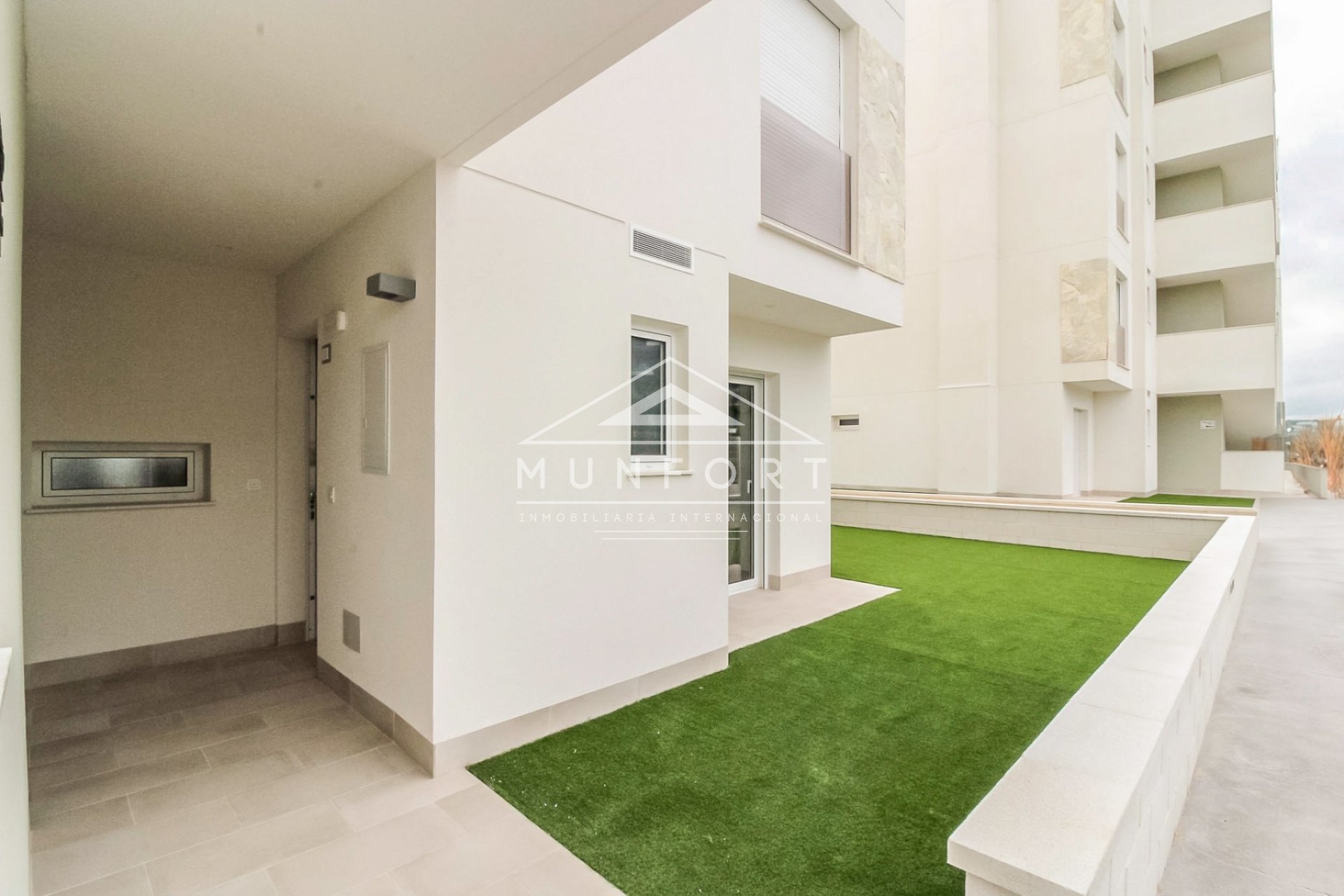 Resale - Apartments -
Guardamar del Segura - El Raso - Guardamar del Segura