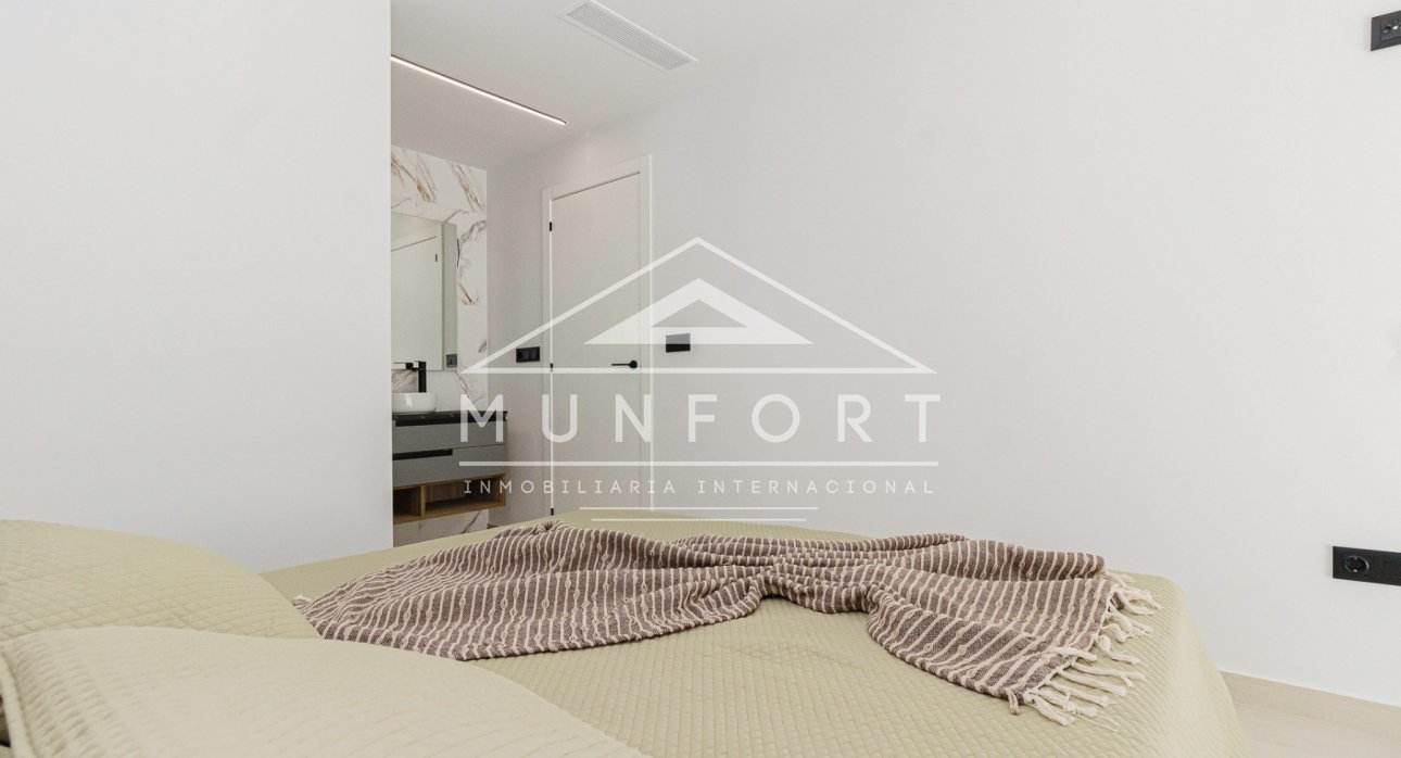 Resale - Apartments -
Guardamar del Segura - El Raso - Guardamar del Segura