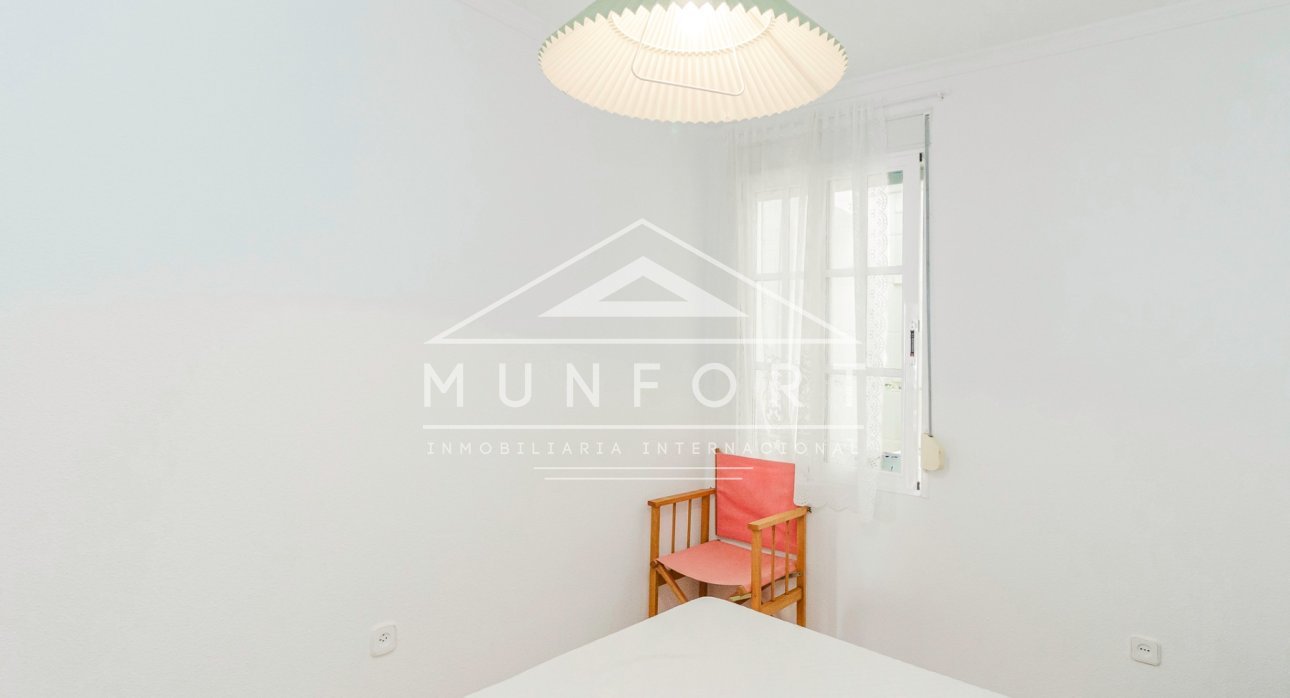 Resale - Apartments -
Los Nietos