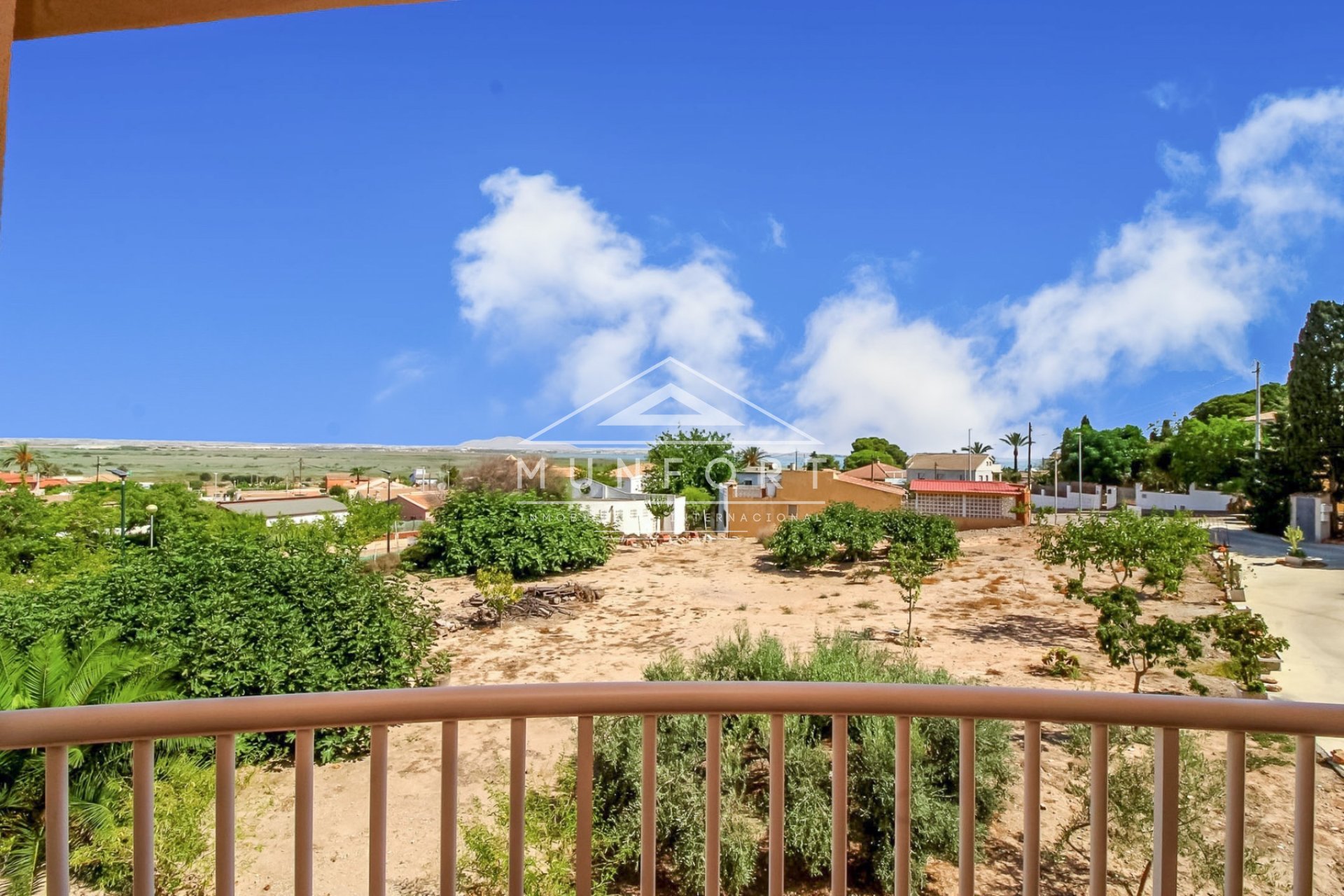 Resale - Apartments -
Los Urrutias - EL CARMOLI