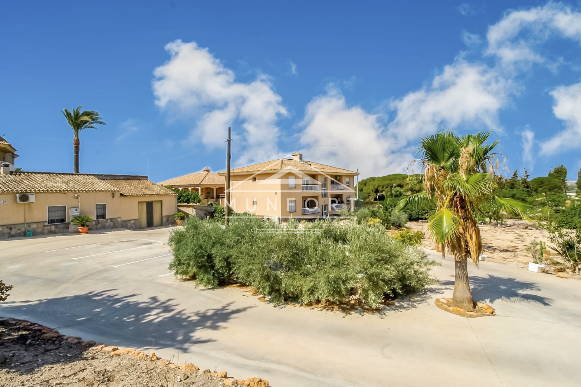 Resale - Apartments -
Los Urrutias - EL CARMOLI