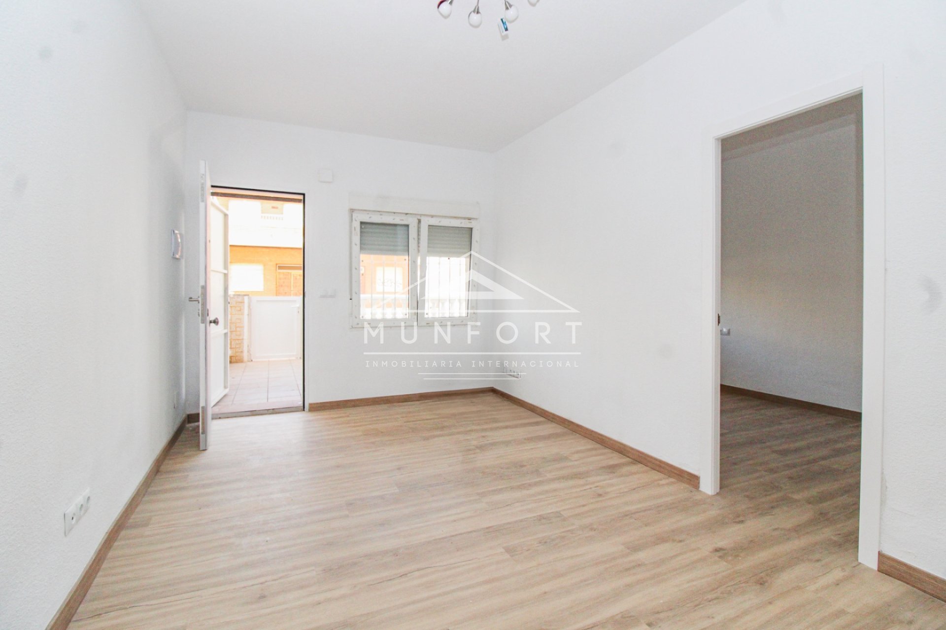 Resale - Apartments -
Los Urrutias