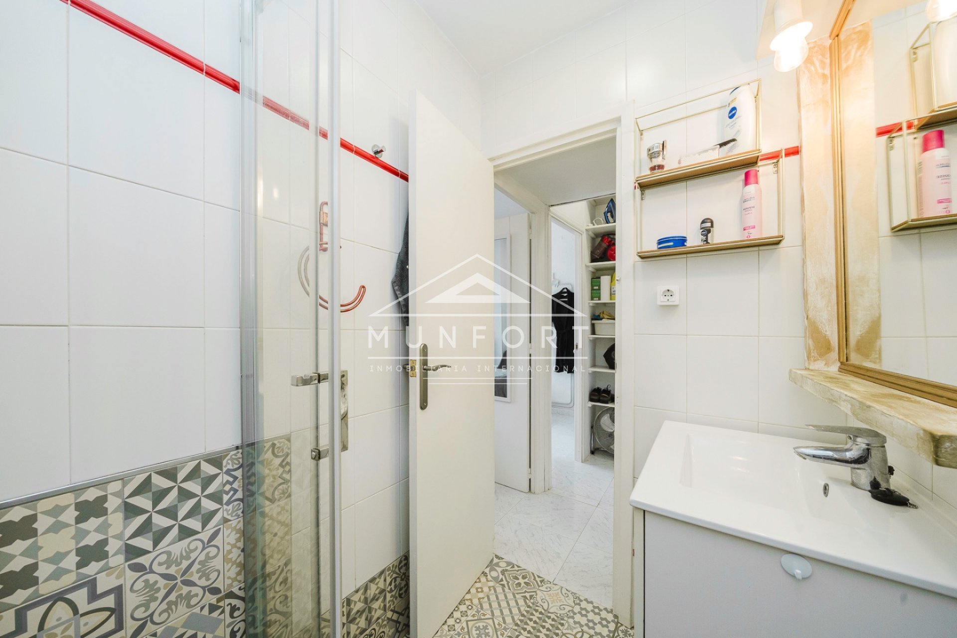 Resale - Apartments -
Los Urrutias