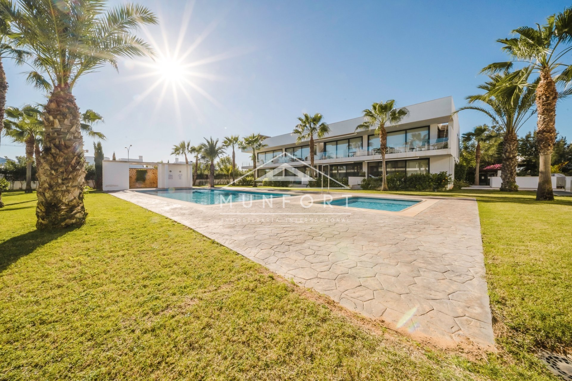 Resale - Apartments -
Mar de Cristal