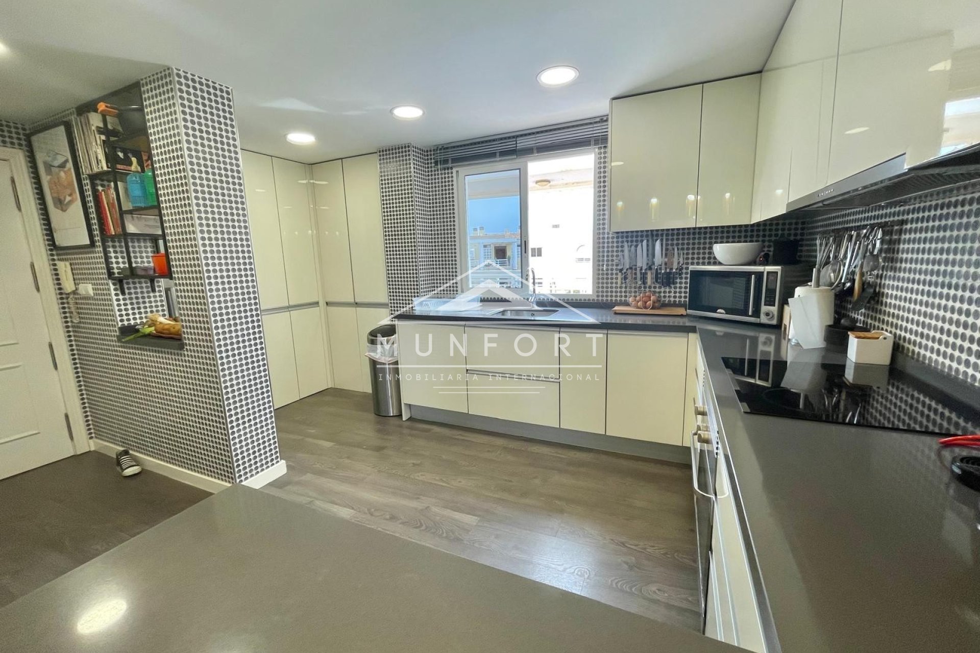 Resale - Apartments -
Orihuela Costa - Aguamarina