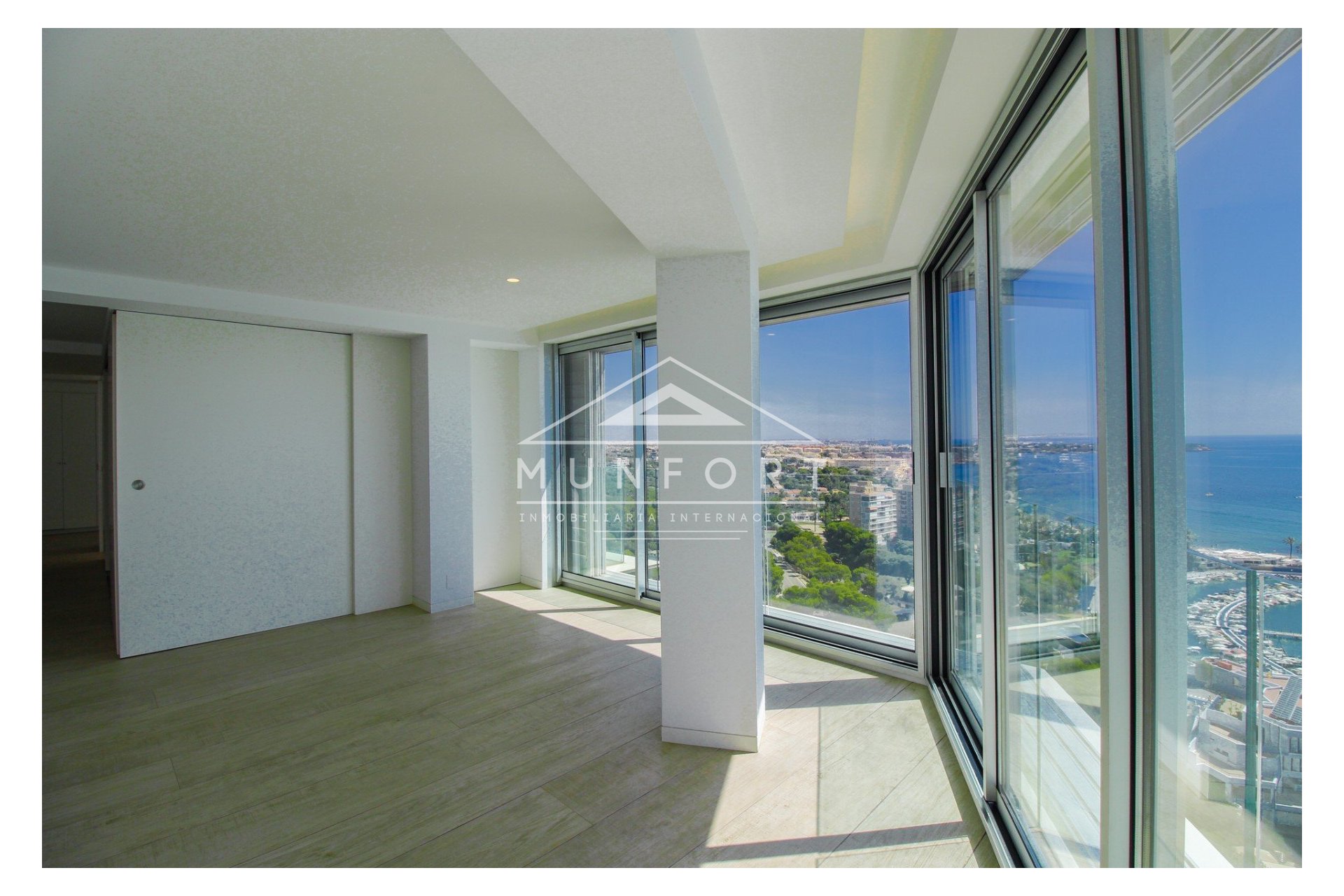 Resale - Apartments -
Orihuela Costa - Dehesa de Campoamor