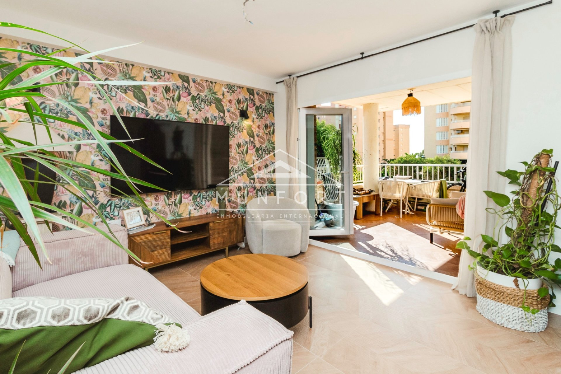 Resale - Apartments -
Orihuela Costa - Dehesa de Campoamor