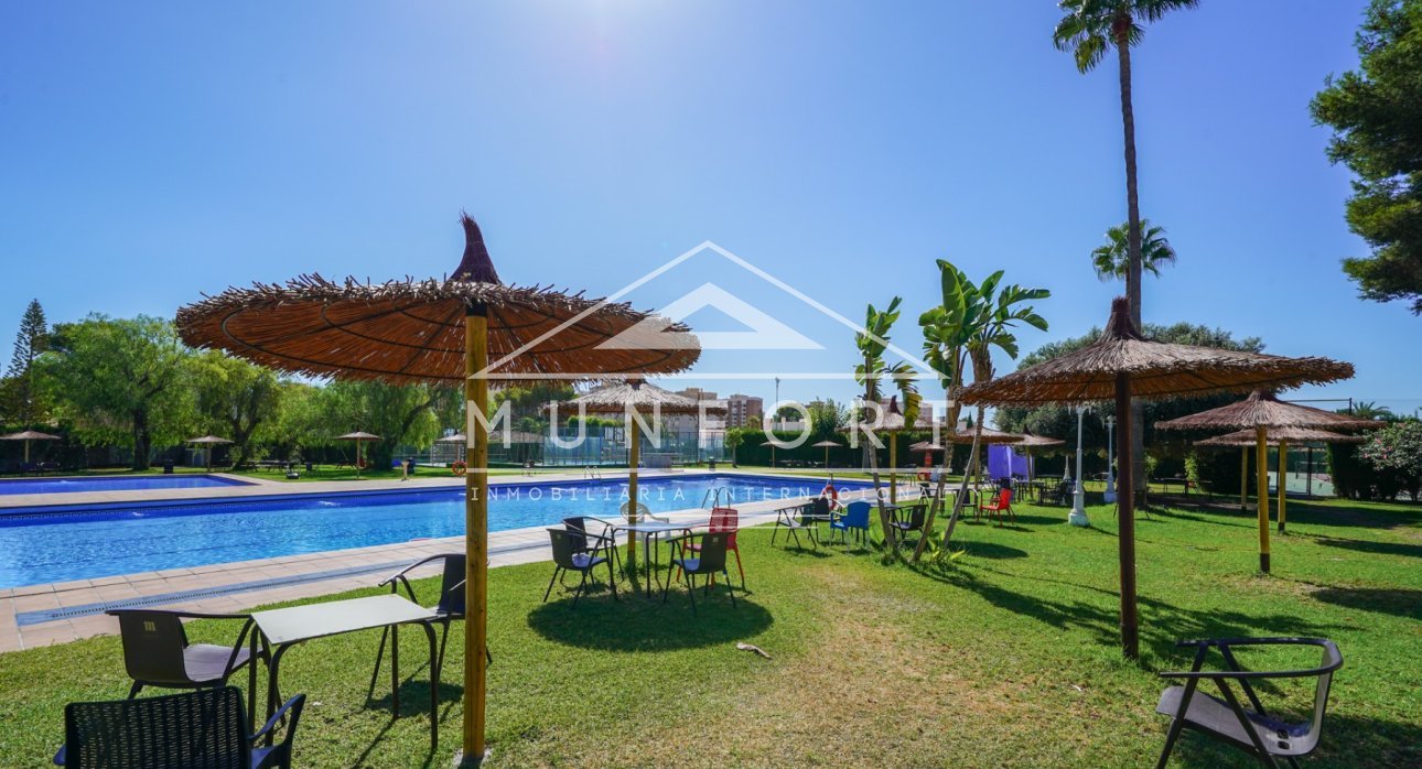 Resale - Apartments -
Orihuela Costa - Dehesa de Campoamor