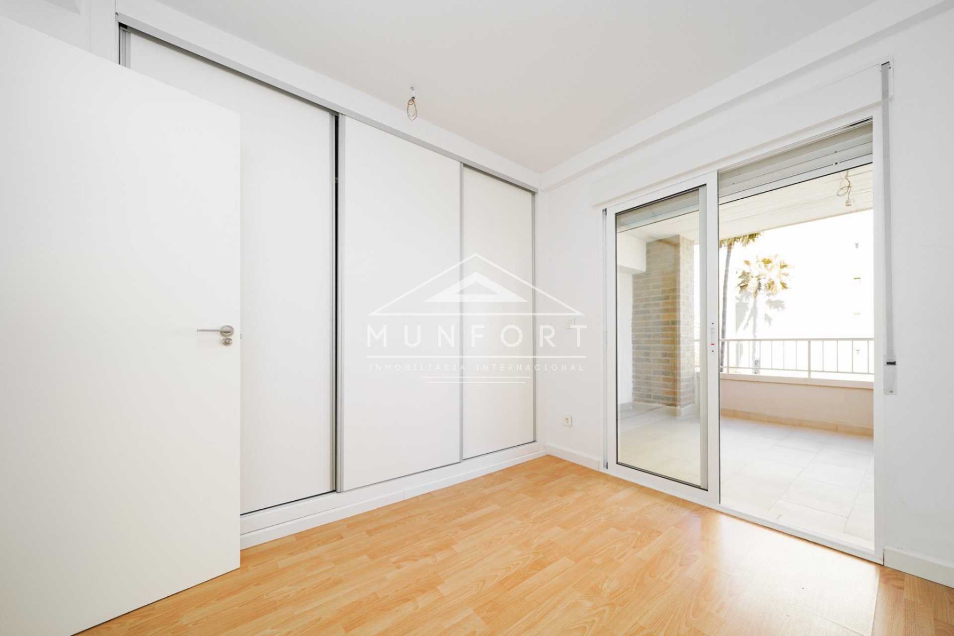 Resale - Apartments -
Orihuela Costa - Dehesa de Campoamor