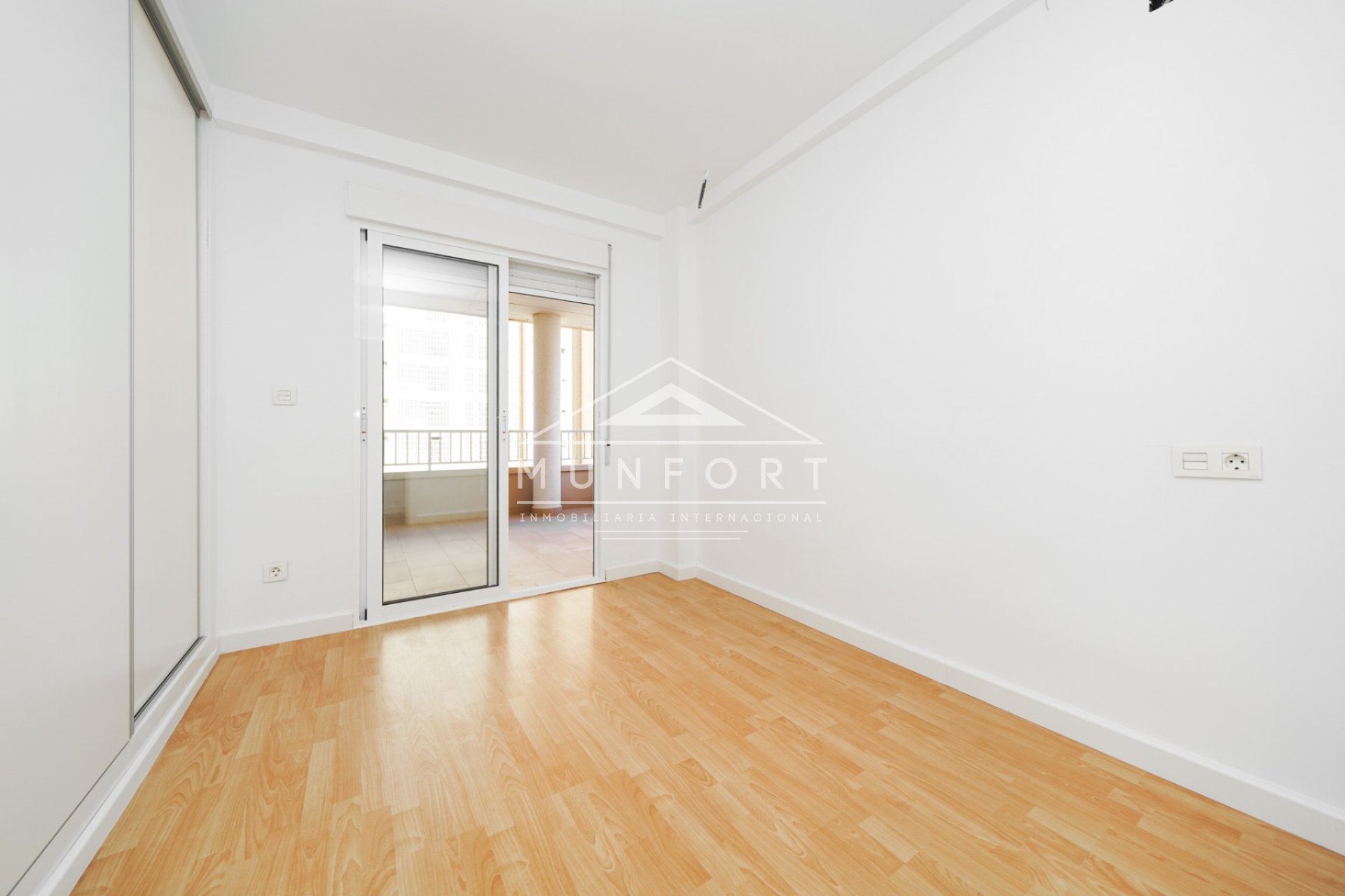 Resale - Apartments -
Orihuela Costa - Dehesa de Campoamor